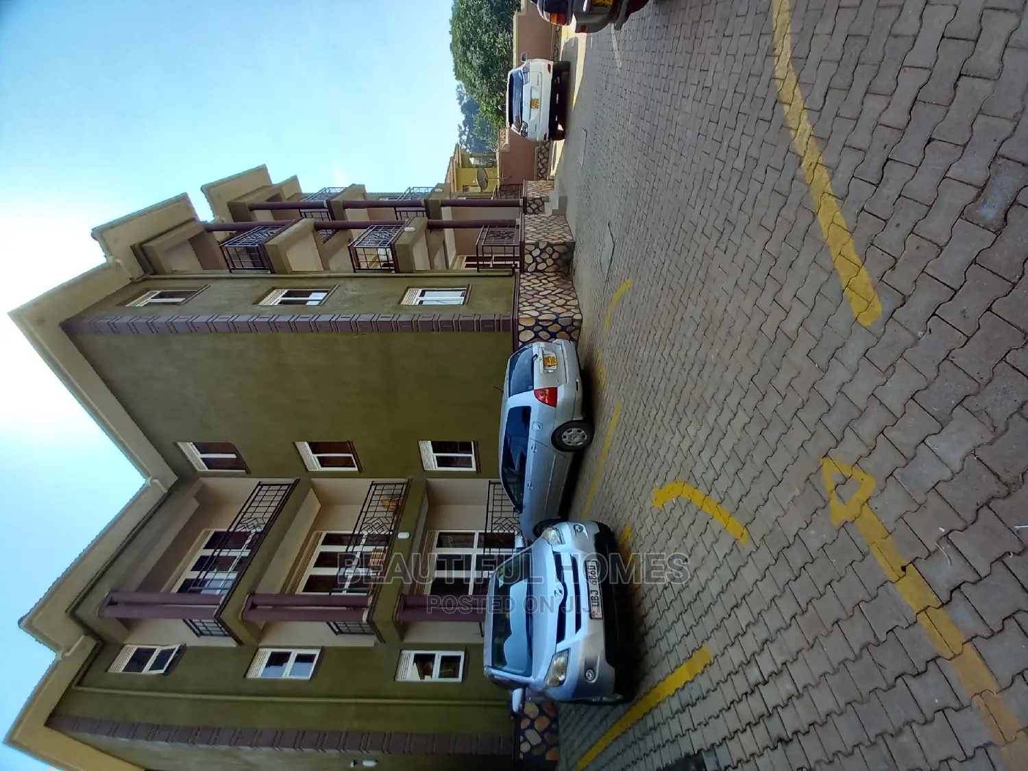 Furnished 2bdrm Apartment in Kisaasi, Central Division for Sale in Central Division