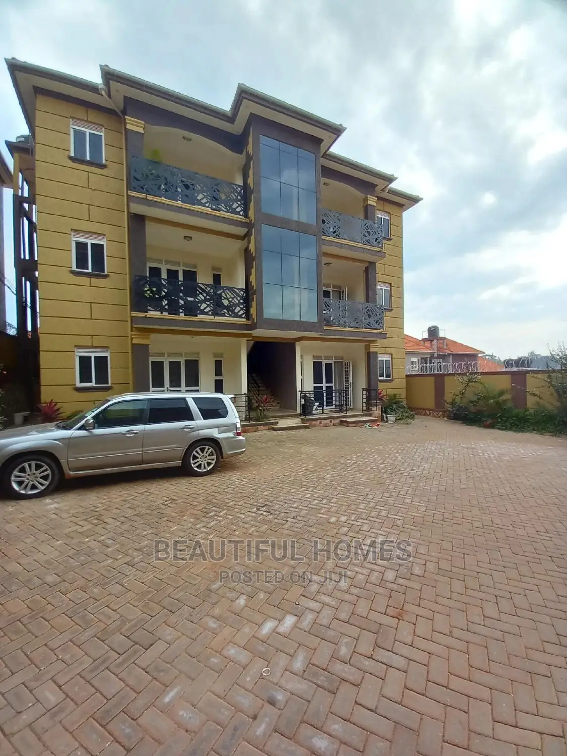 Furnished 2bdrm Apartment in Kisaasi, Central Division for Sale in Central Division
