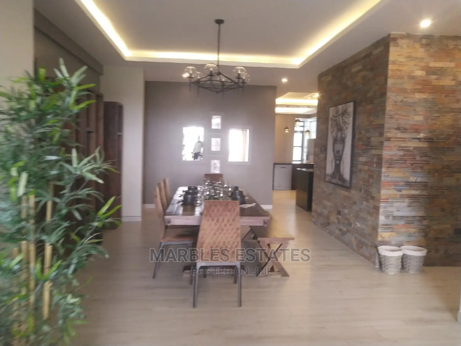 3bdrm Apartment in Kololo, Central Division for Sale in Central Division