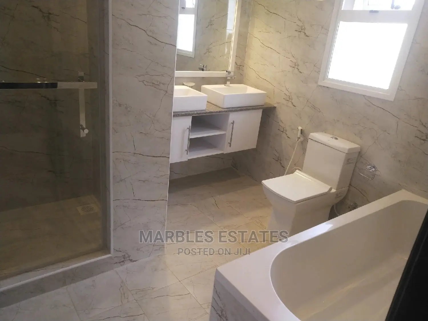 3bdrm Apartment in Kololo, Central Division for Rent in Central Division