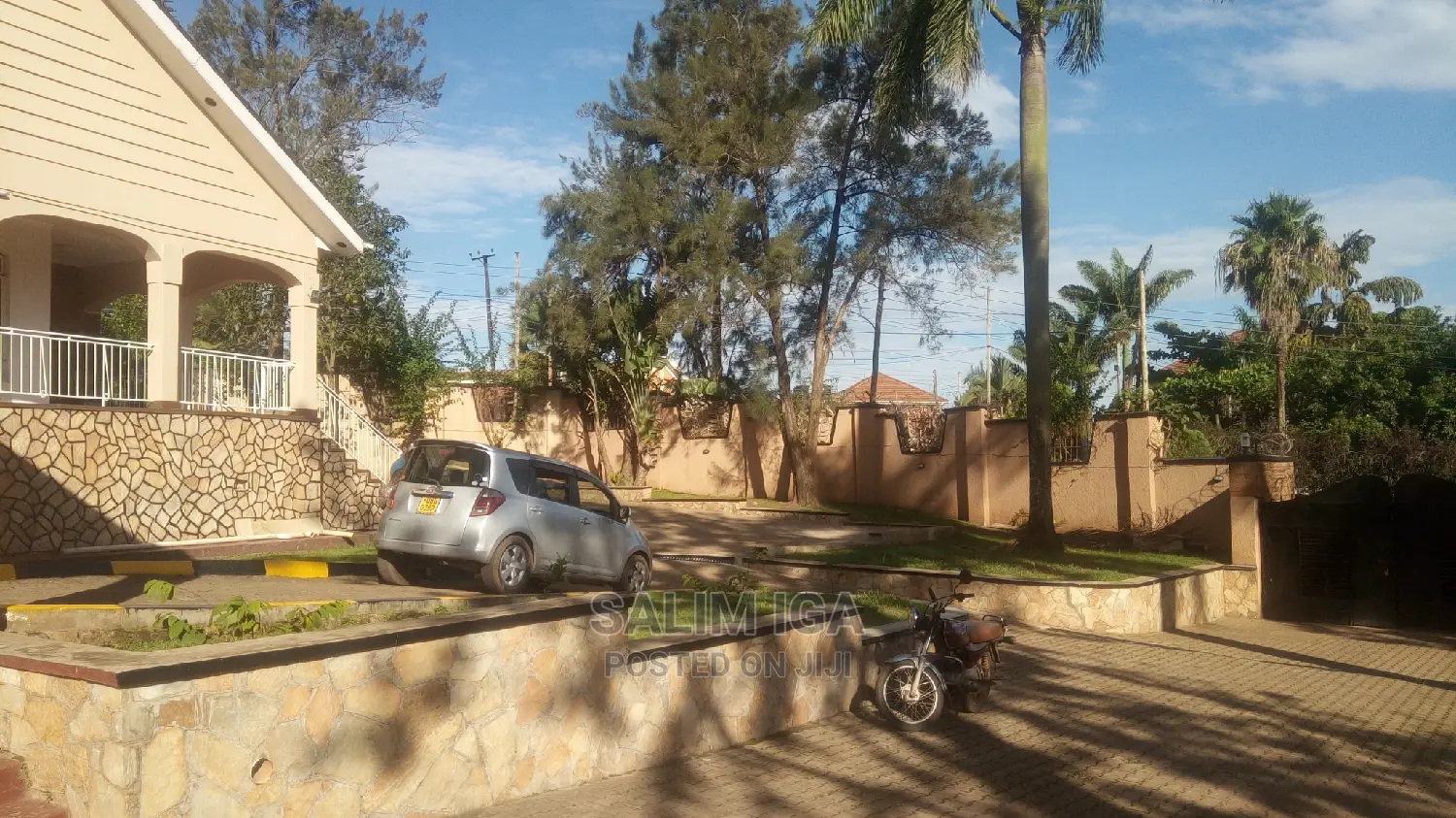 5bdrm Bungalow in Kololo Property, Central Division for Rent in Central Division
