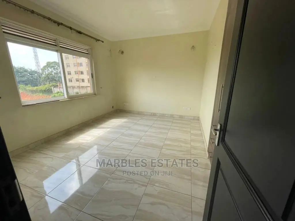 3bdrm Apartment in Kololo, Central Division for Rent in Central Division