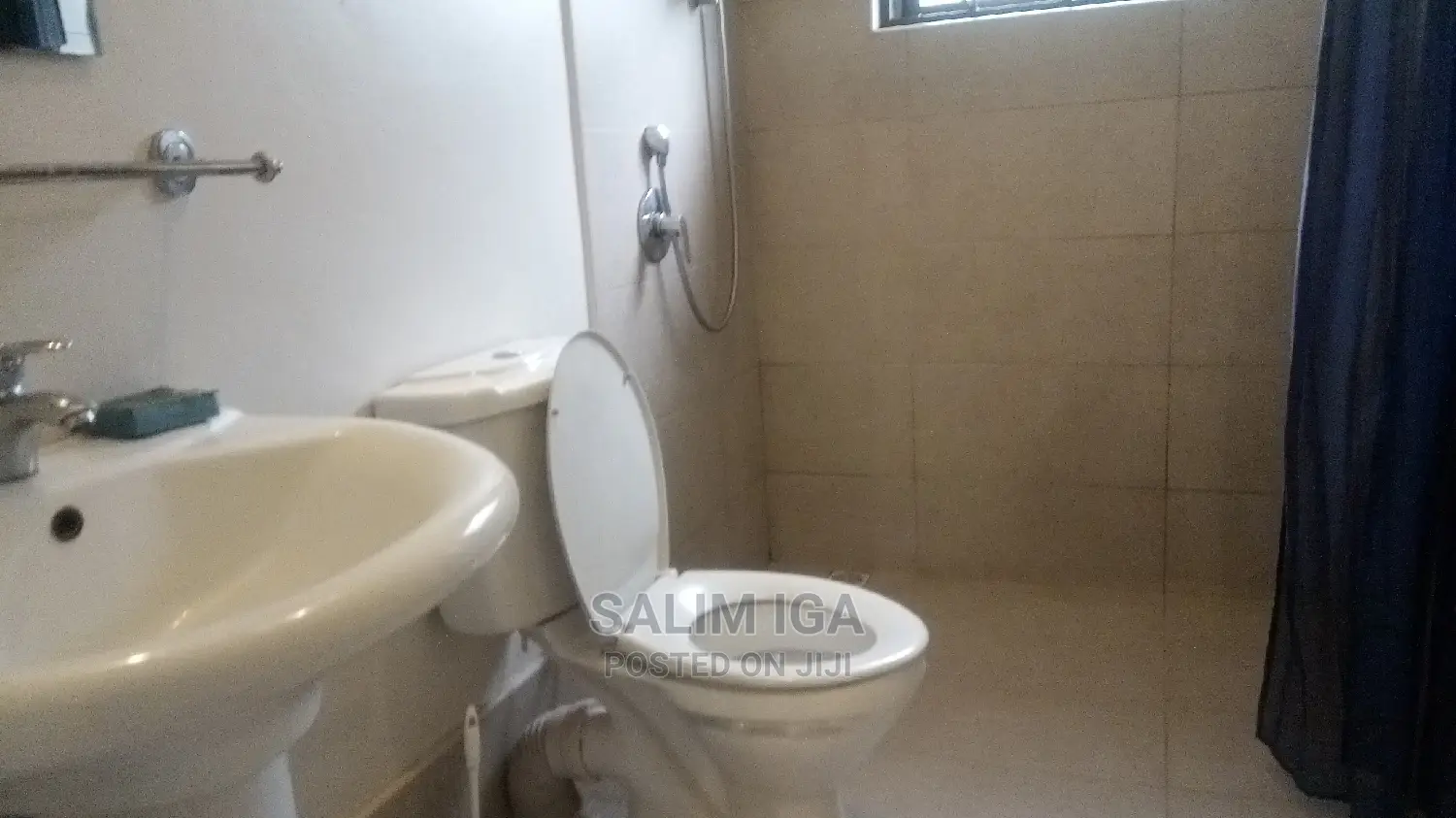 4bdrm Bungalow in Kololo Property, Central Division for Sale in Central Division