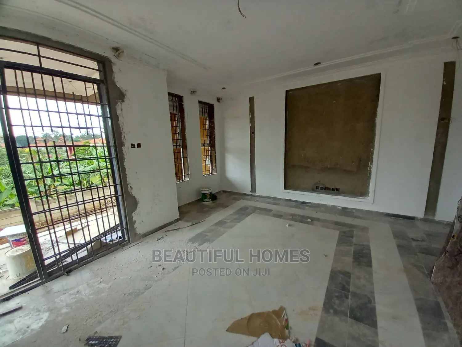 Furnished 5bdrm Mansion in Kira for Sale in Kira