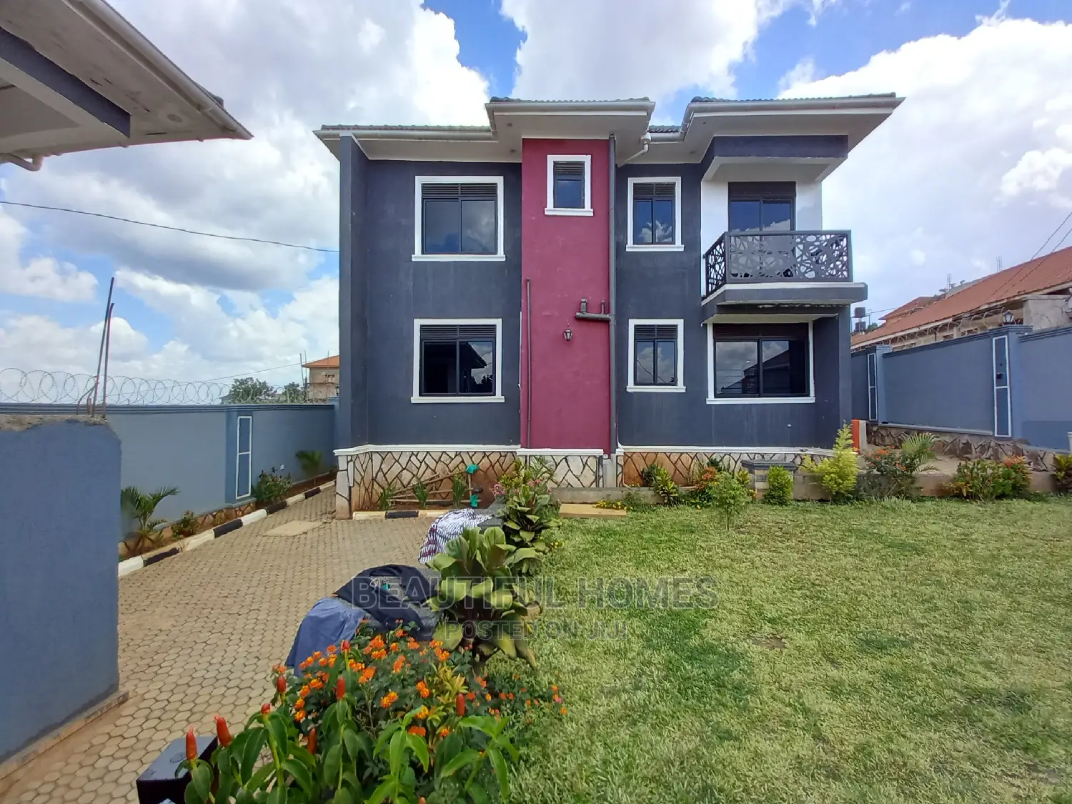 Furnished 5bdrm Mansion in Kira for Sale in Kira