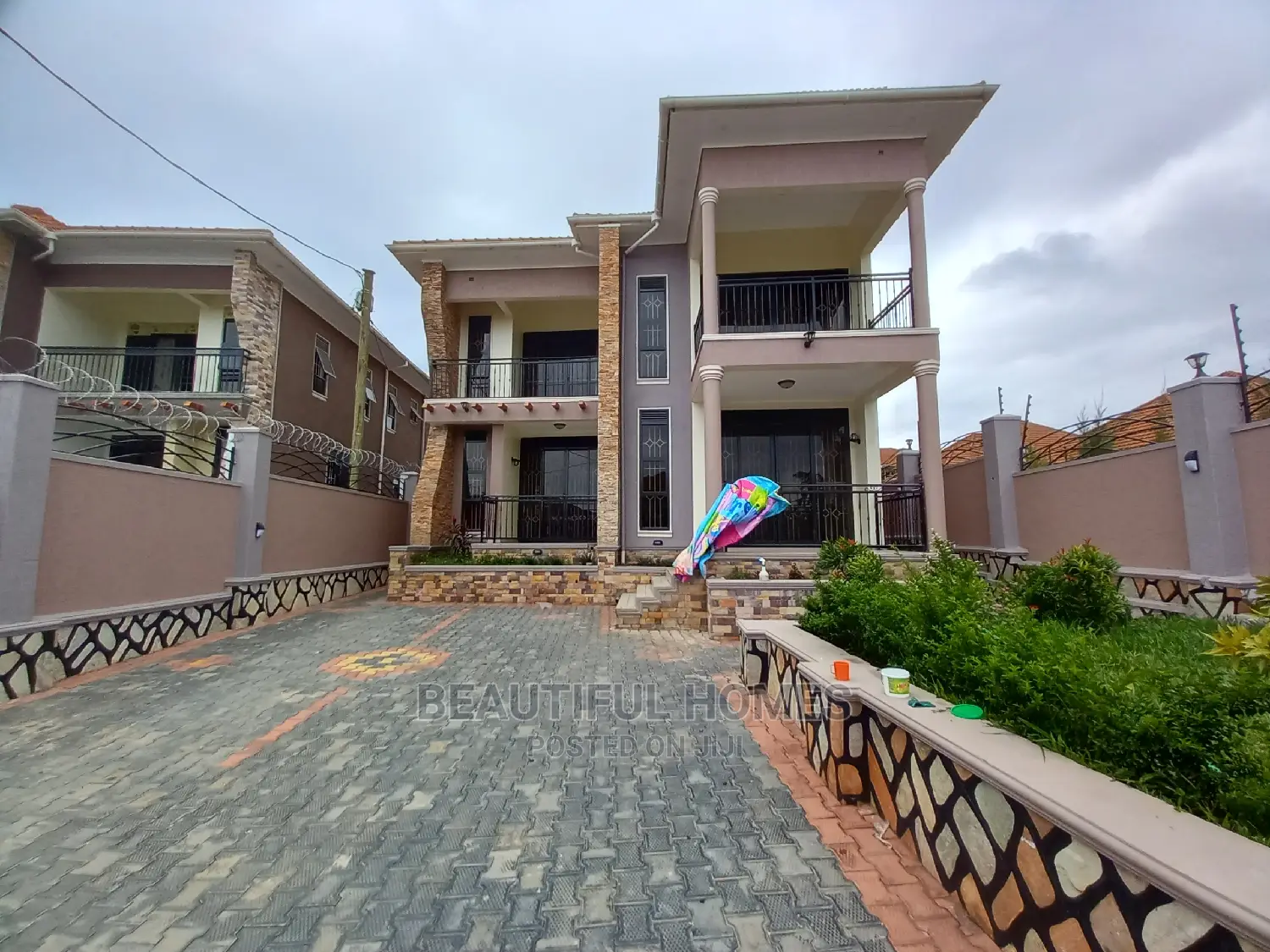 Furnished 4bdrm Mansion in Kira Mamerito Road for Sale in Kira