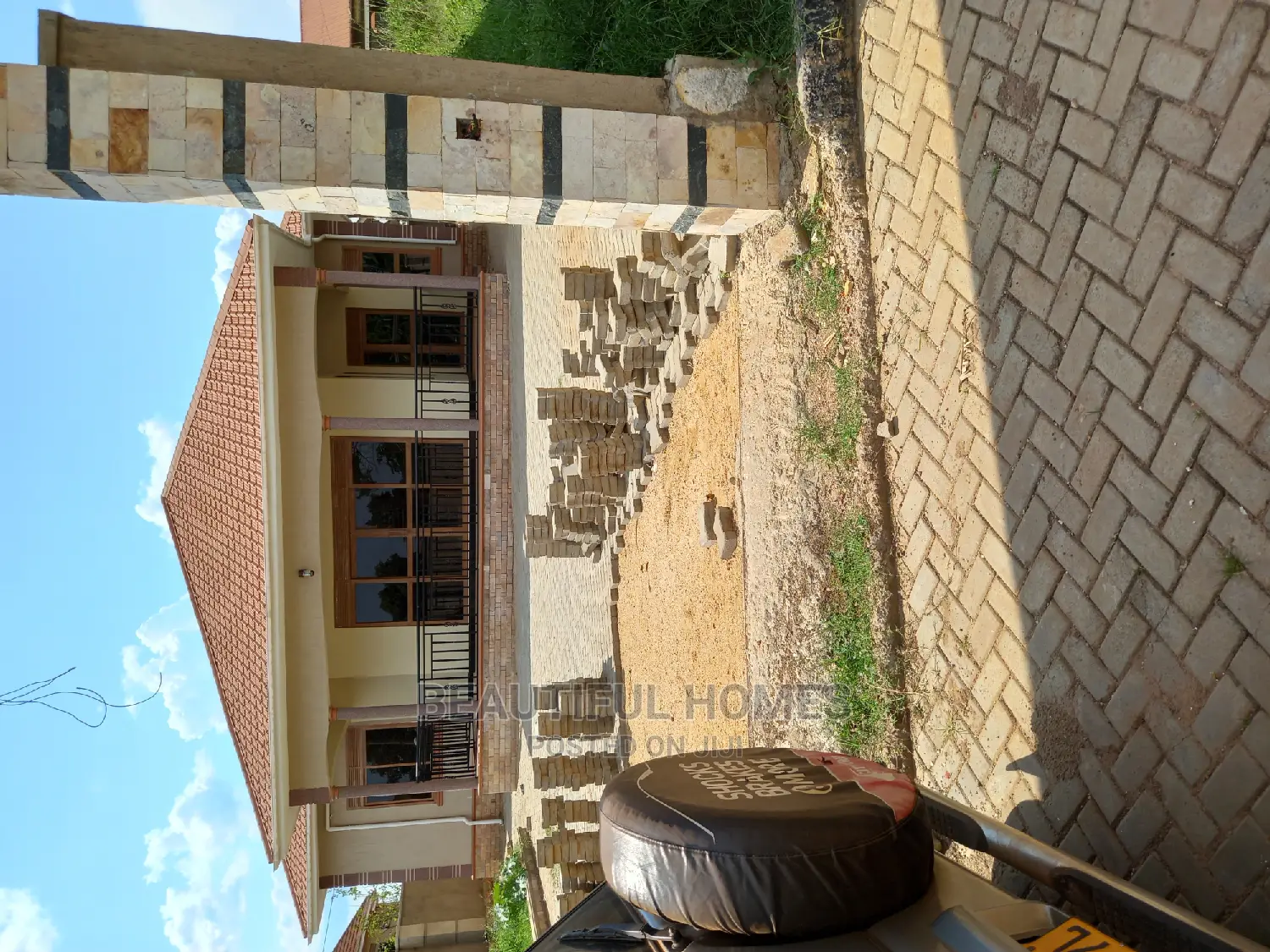 Furnished 5bdrm House in Buwate, Kira for Sale in Kira