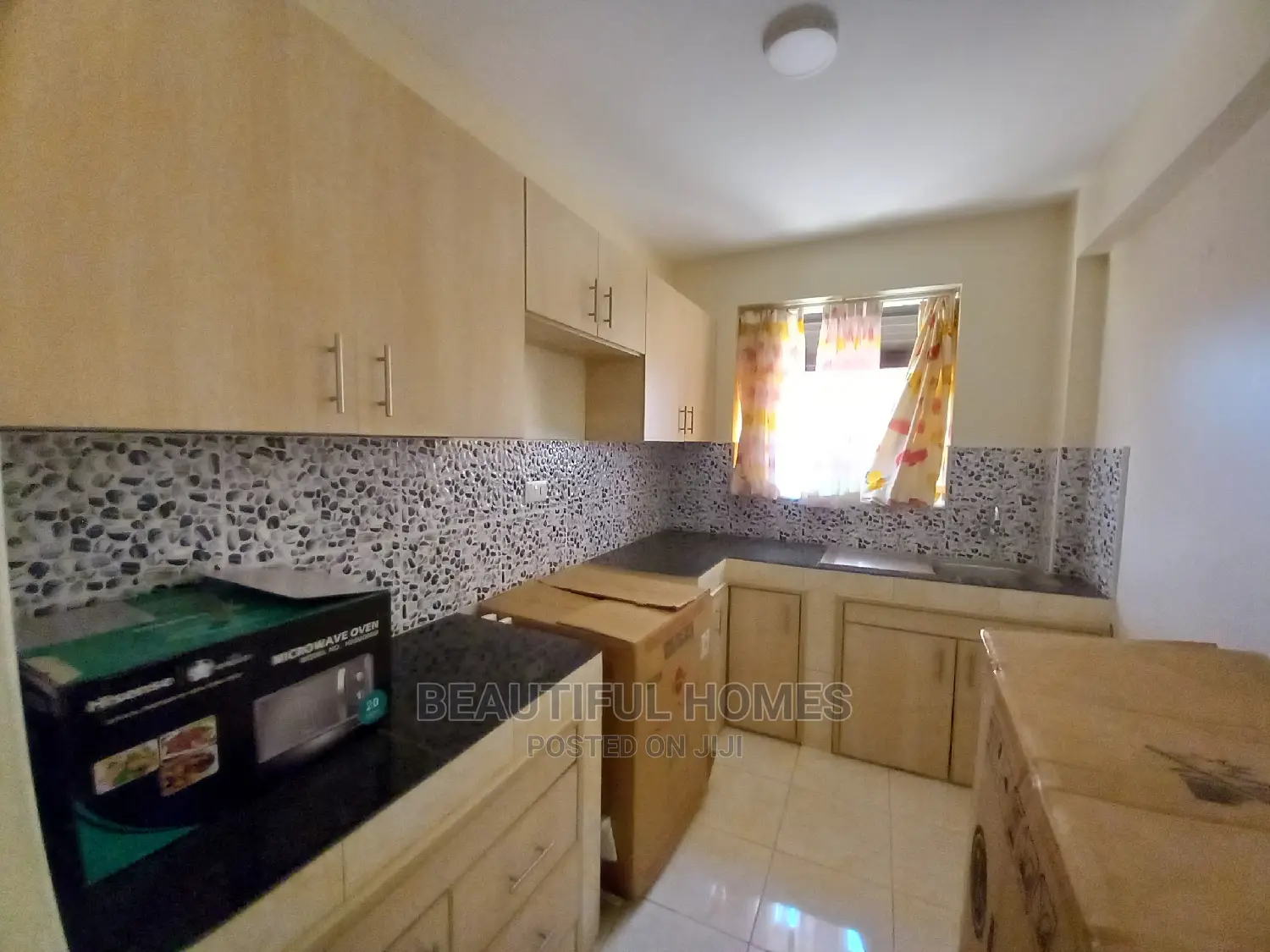 Furnished 3bdrm Condo in Kisaasi, Nakawa for Sale in Nakawa
