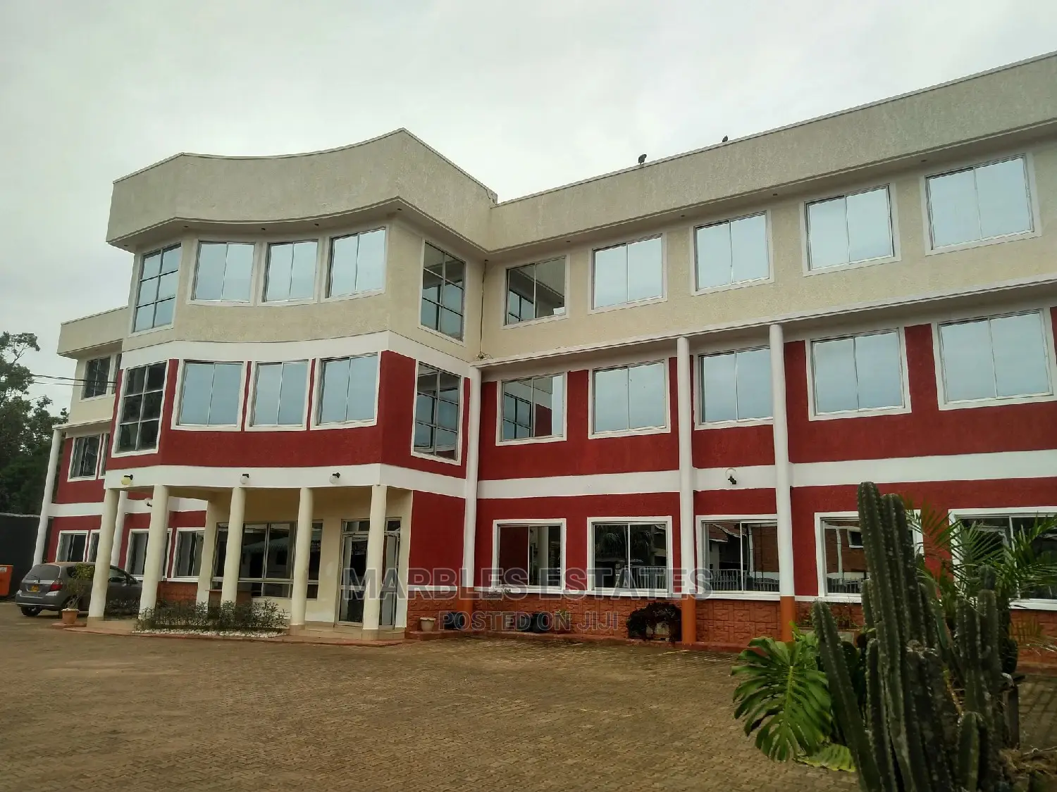 Office Space for Rent in Kololo 40 Rooms. in Central Division