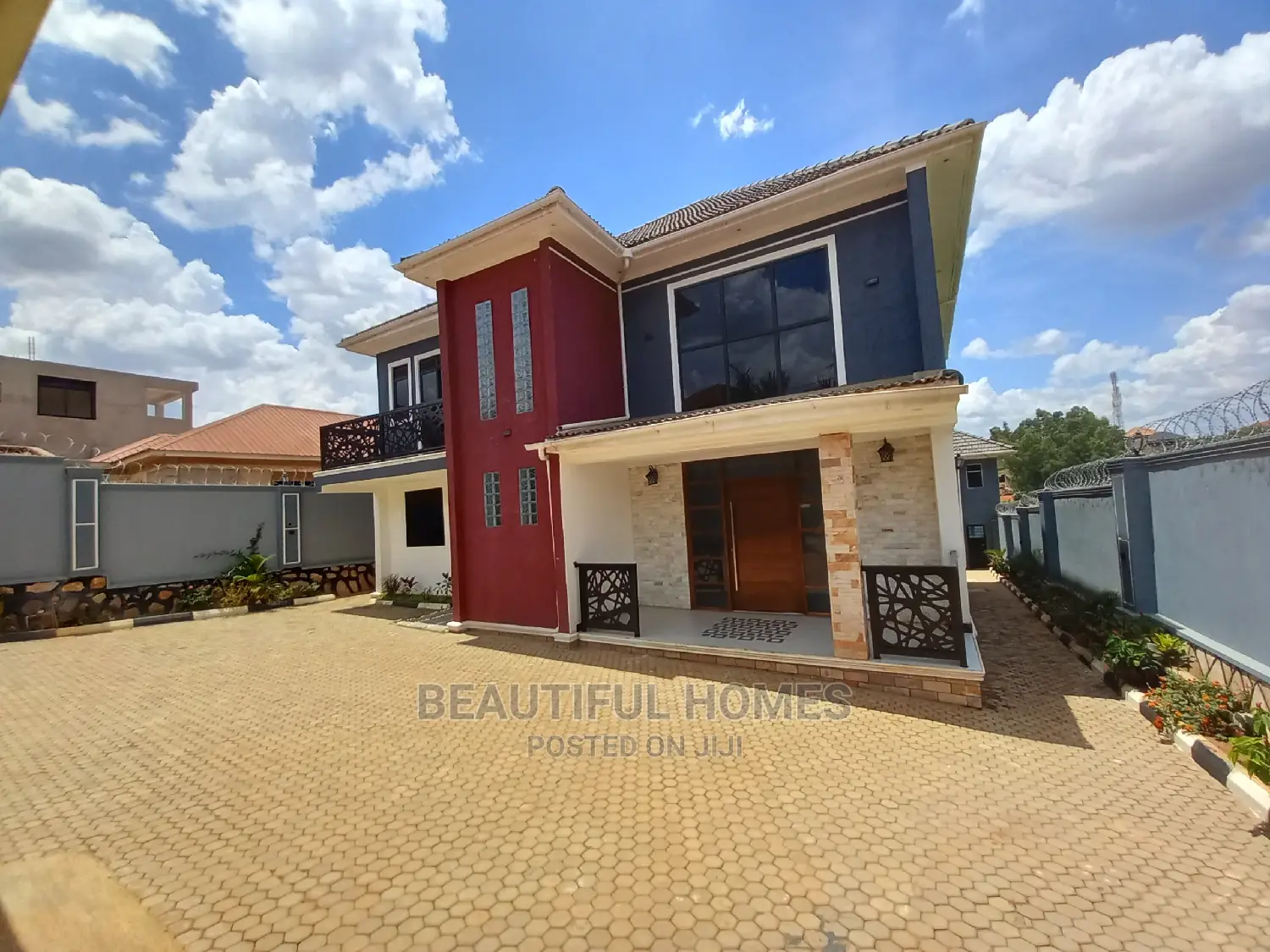 Furnished 5bdrm Mansion in Kira for Sale in Kira