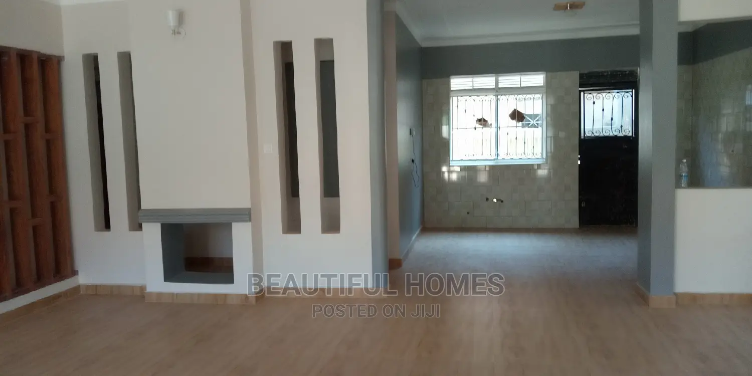 Furnished 4bdrm House in Kira Mamerito for Sale in Kira