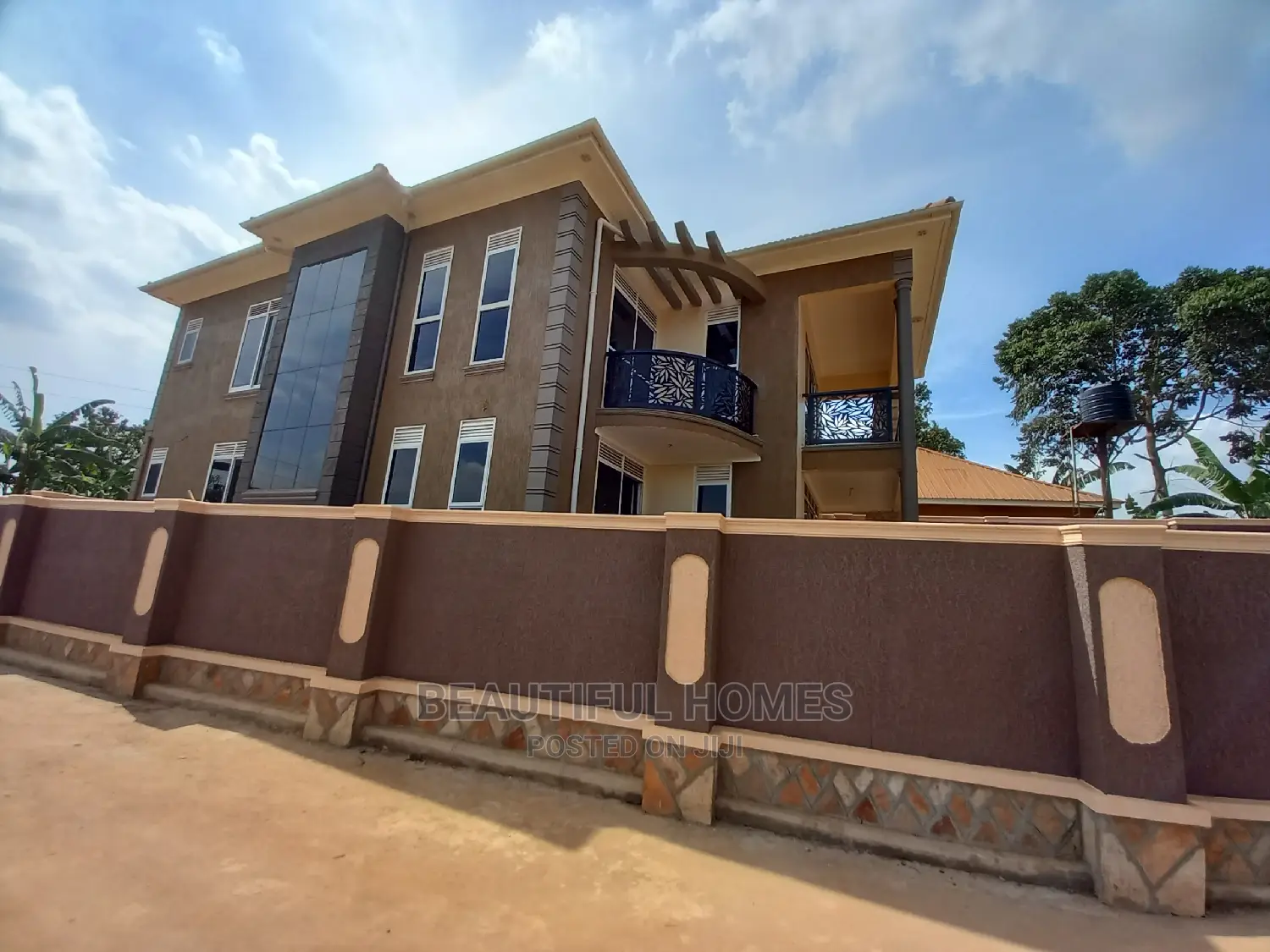 Furnished 4bdrm Mansion in Kisaasi, Nakawa for Sale in Nakawa