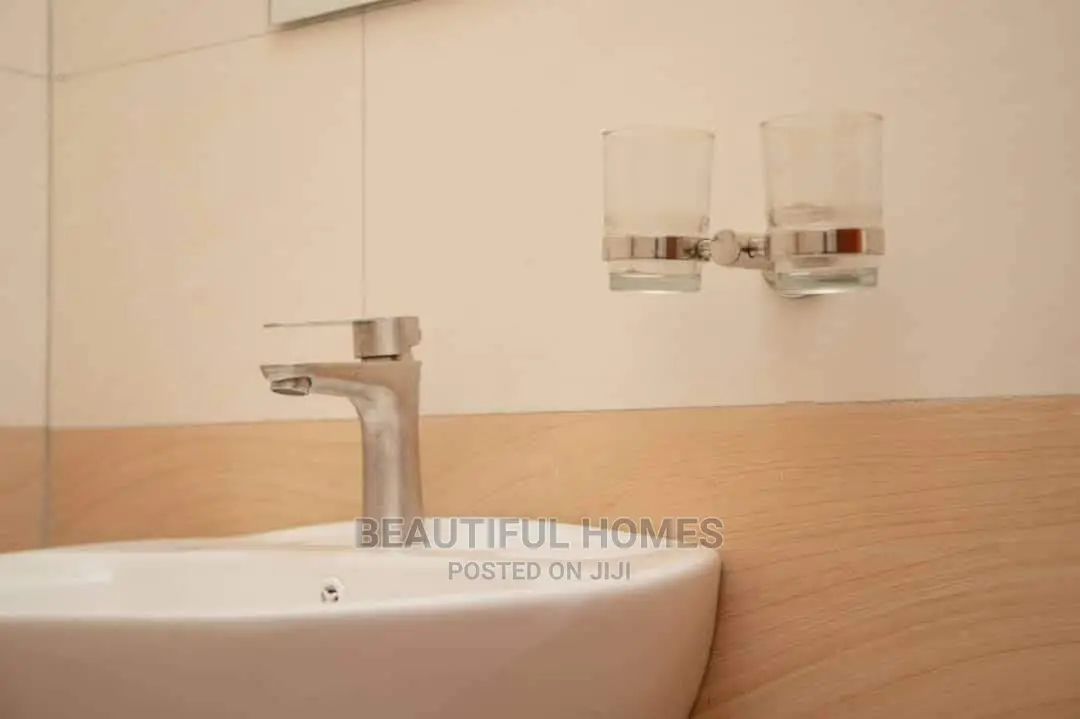 Furnished 2bdrm Apartment in Kisaasi, Nakawa for Sale in Nakawa