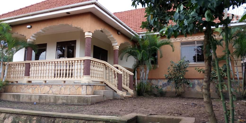 Six Bedrooms House For Rent in Wakiso