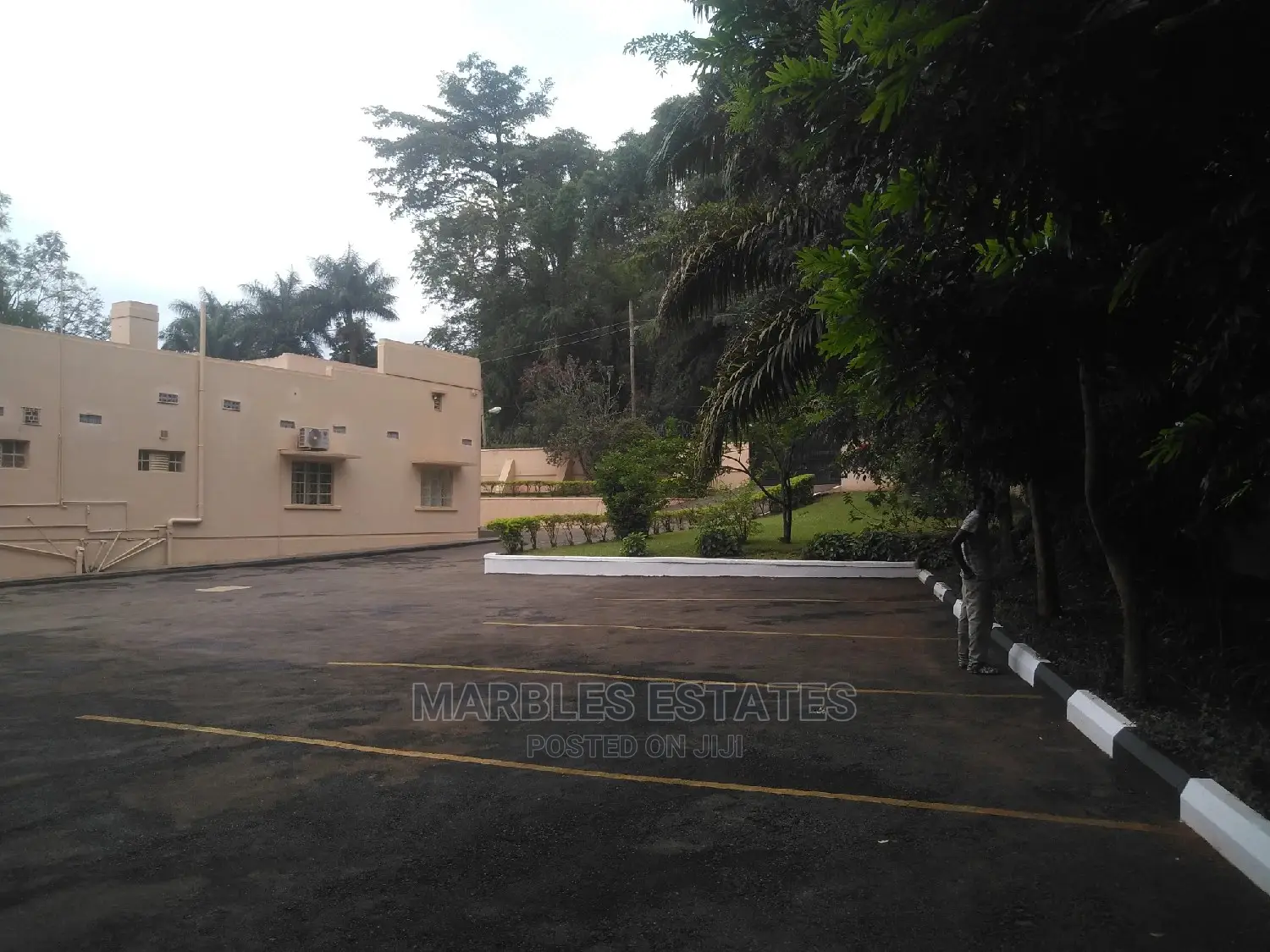 Office Space for Rent in Nakasero With a Number of Rooms . in Central Division