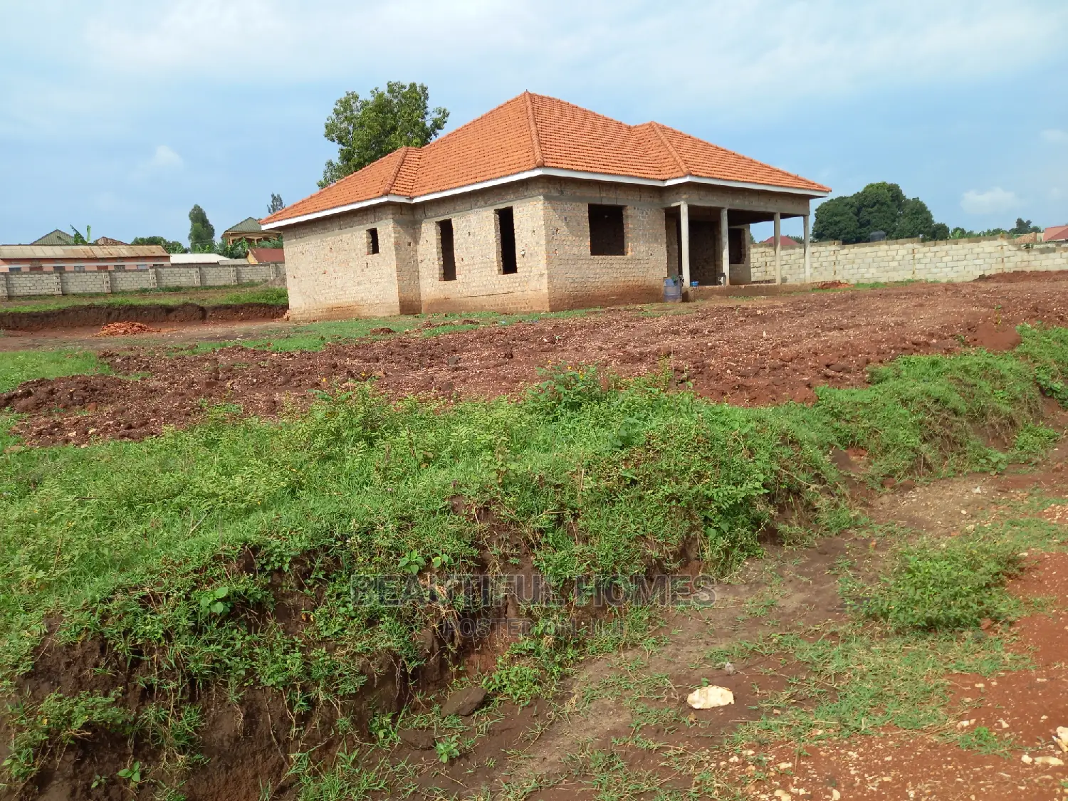 Furnished 4bdrm House in Kasangat, Nangabo for Sale in Nangabo