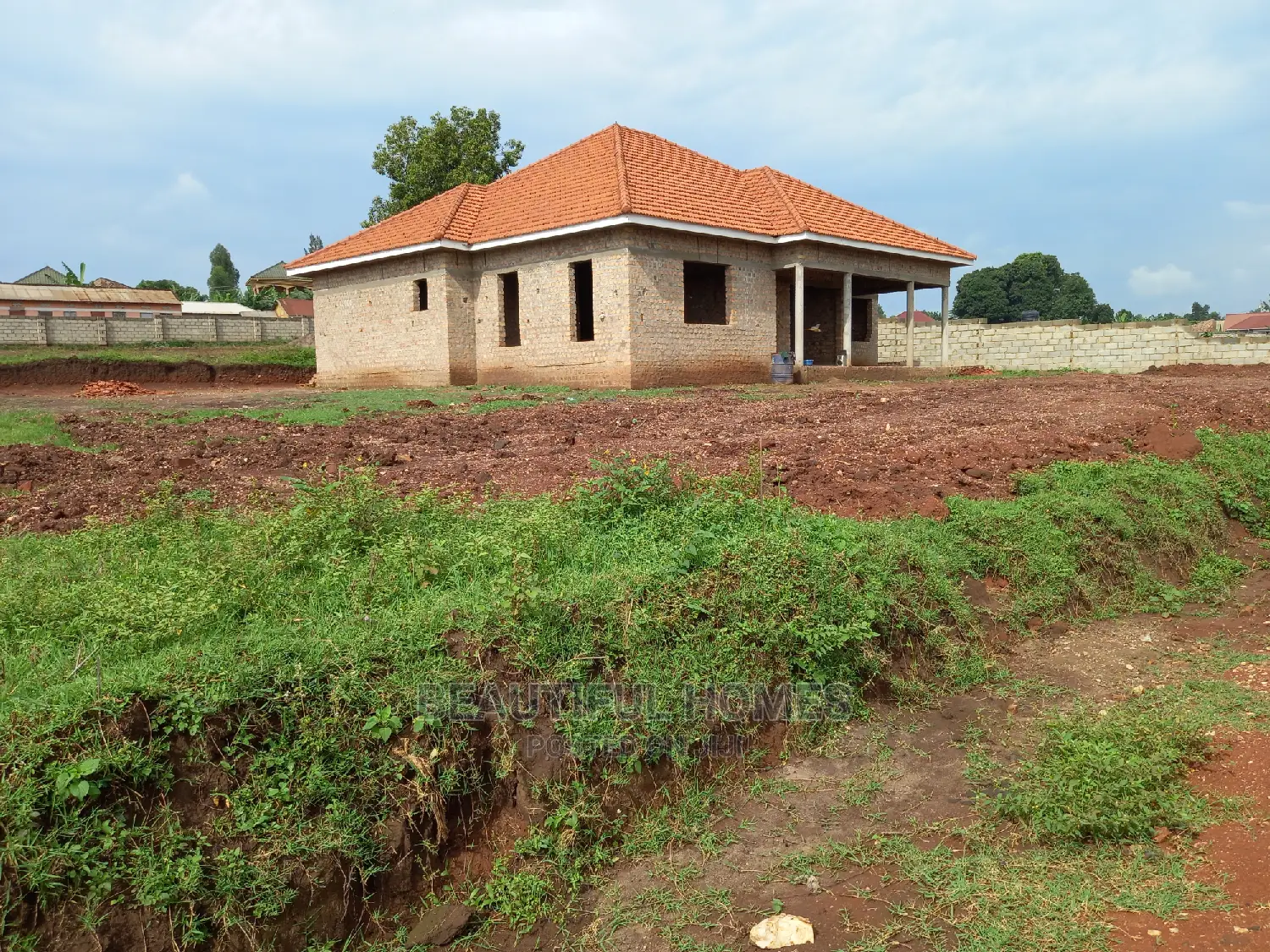 Furnished 4bdrm House in Kasangat, Nangabo for Sale in Nangabo