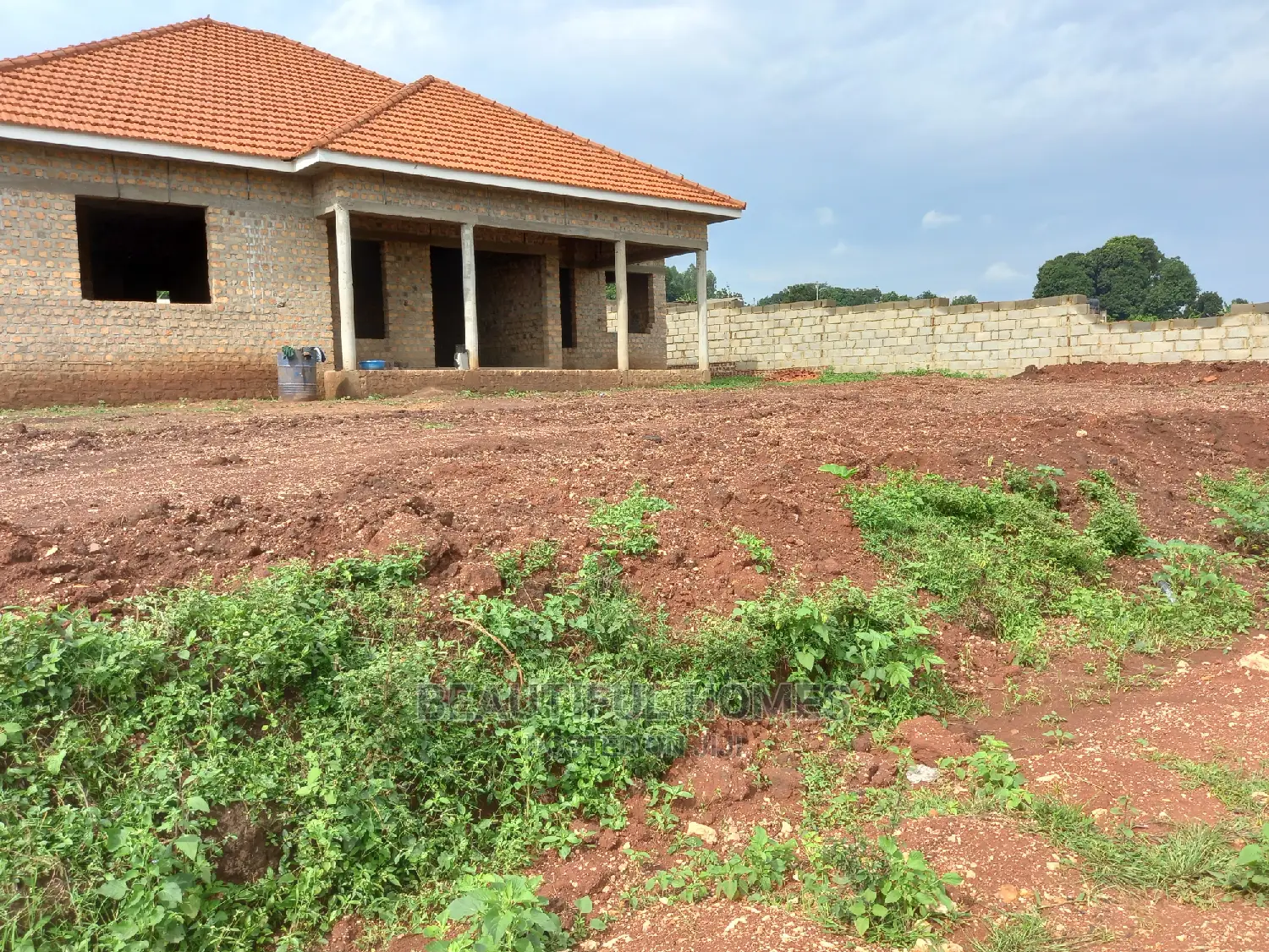Furnished 4bdrm House in Kasangat, Nangabo for Sale in Nangabo