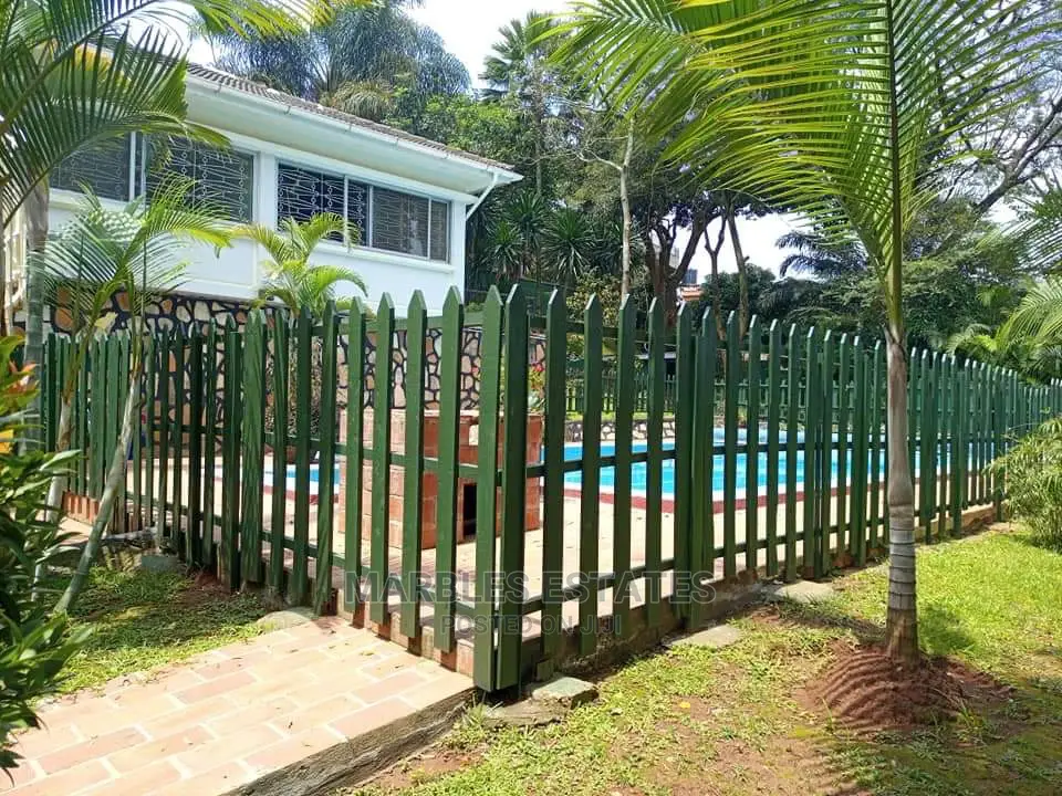 5bdrm Bungalow in Kololo, Central Division for Rent in Central Division