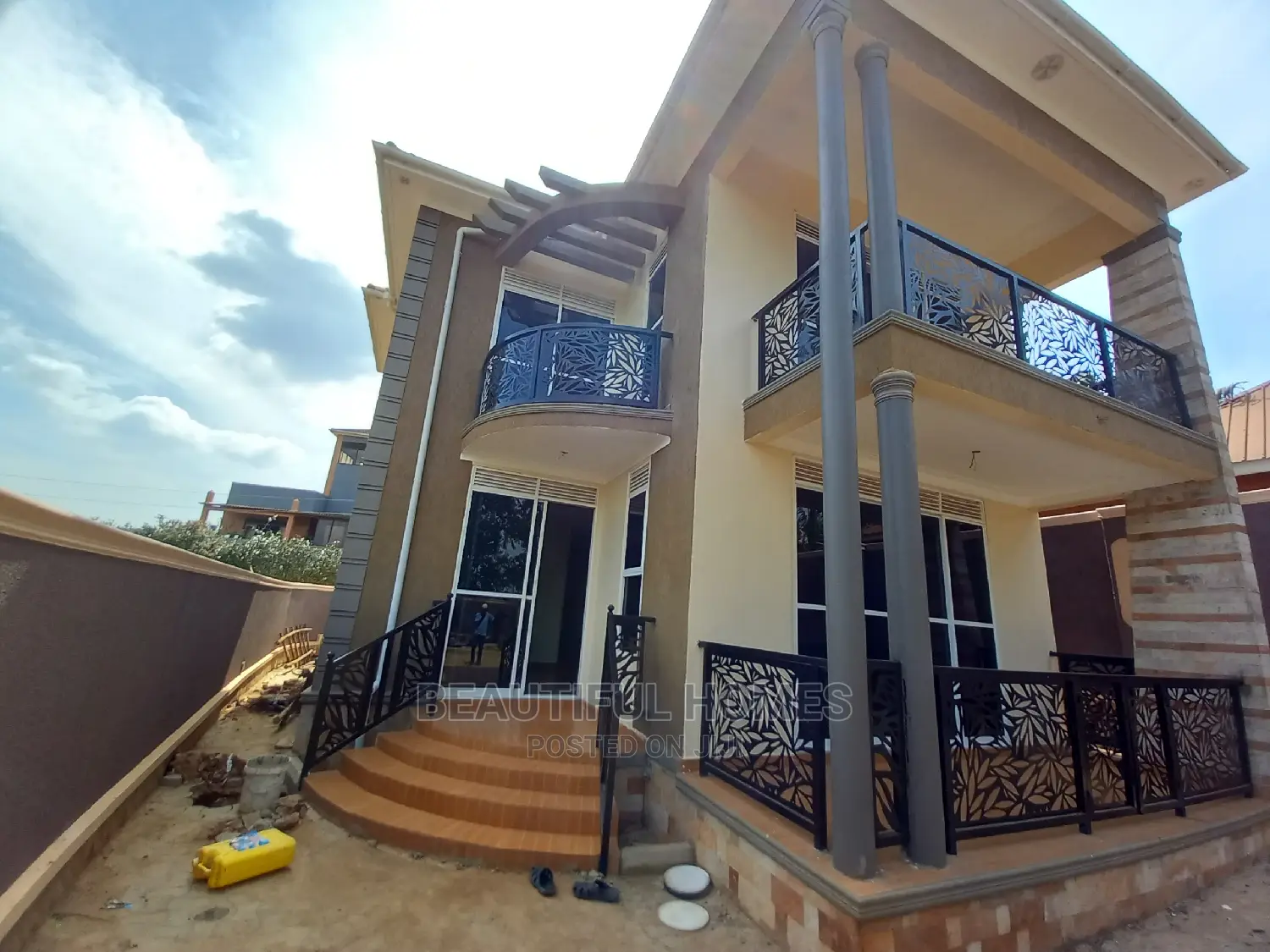 Furnished 4bdrm House in Kisaasi, Nakawa for Sale in Nakawa