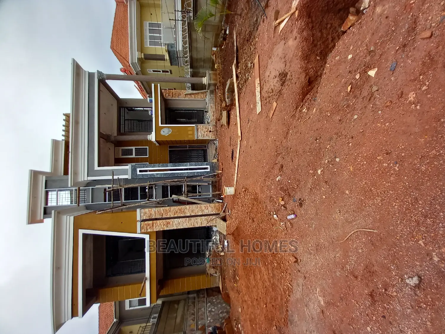 Furnished 4bdrm Mansion in Kira Tarmack for Sale in Kira