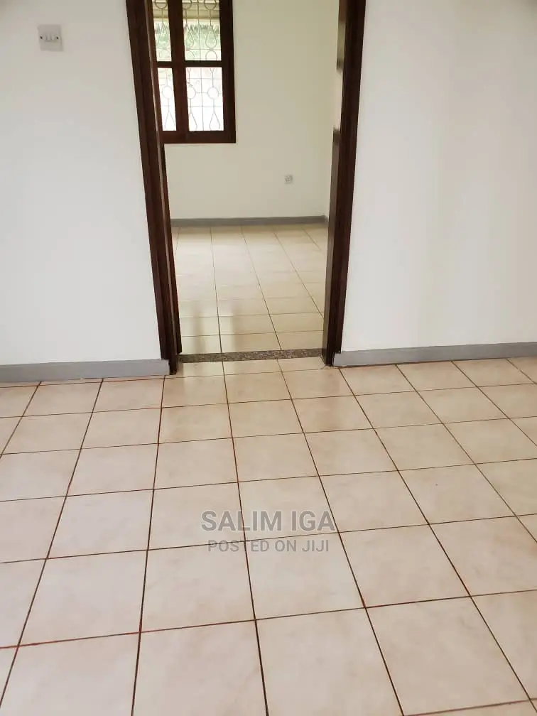 4bdrm Maisonette in Kololo Property, Central Division for Rent in Central Division