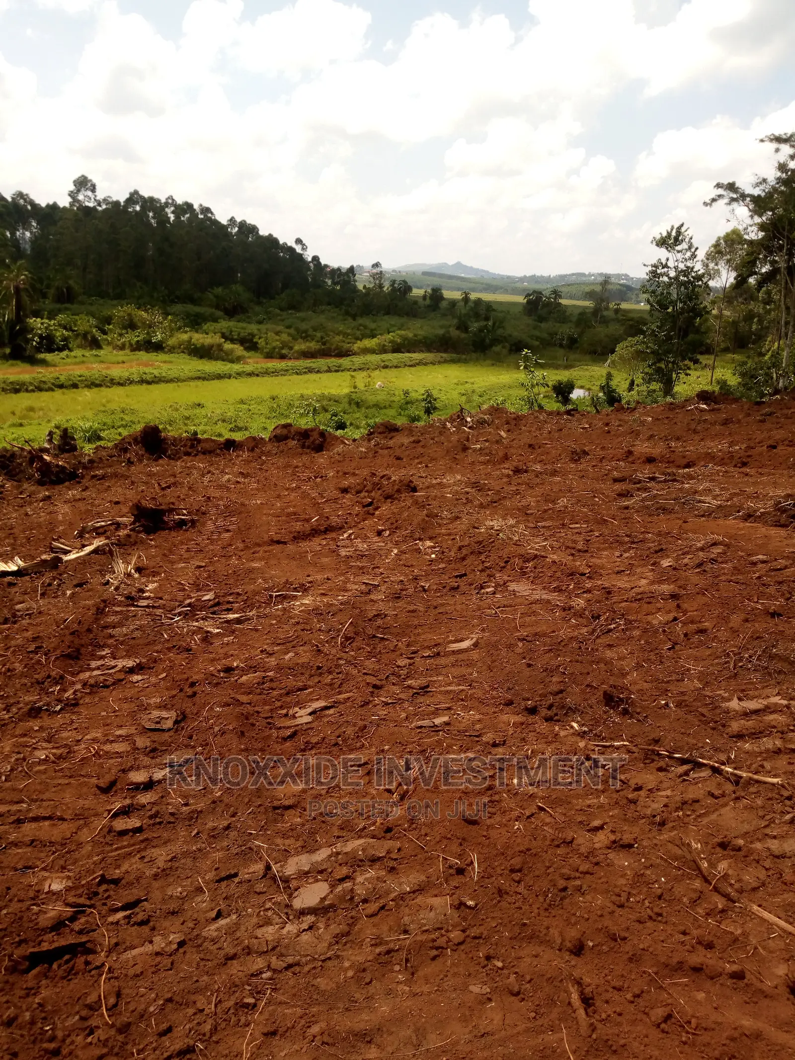 Plots on Sale 100x50ft at 45m With Private Ready Tittle Bukasa in Central Division