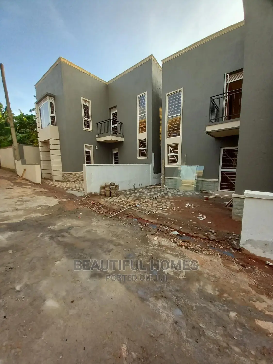 Furnished 4bdrm Villa in Kira for Sale in Kira