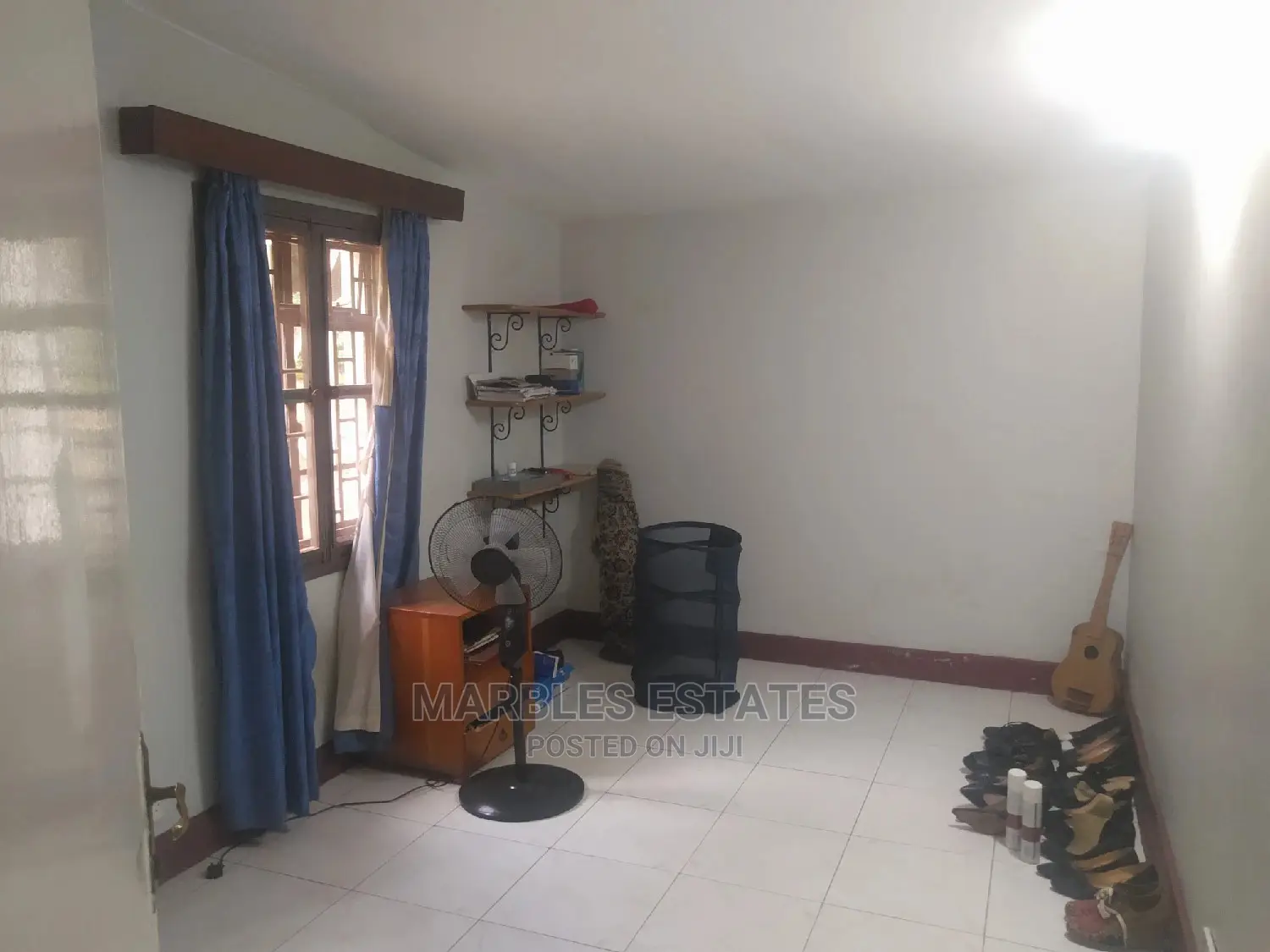 3bdrm Bungalow in Kololo, Central Division for Rent in Central Division