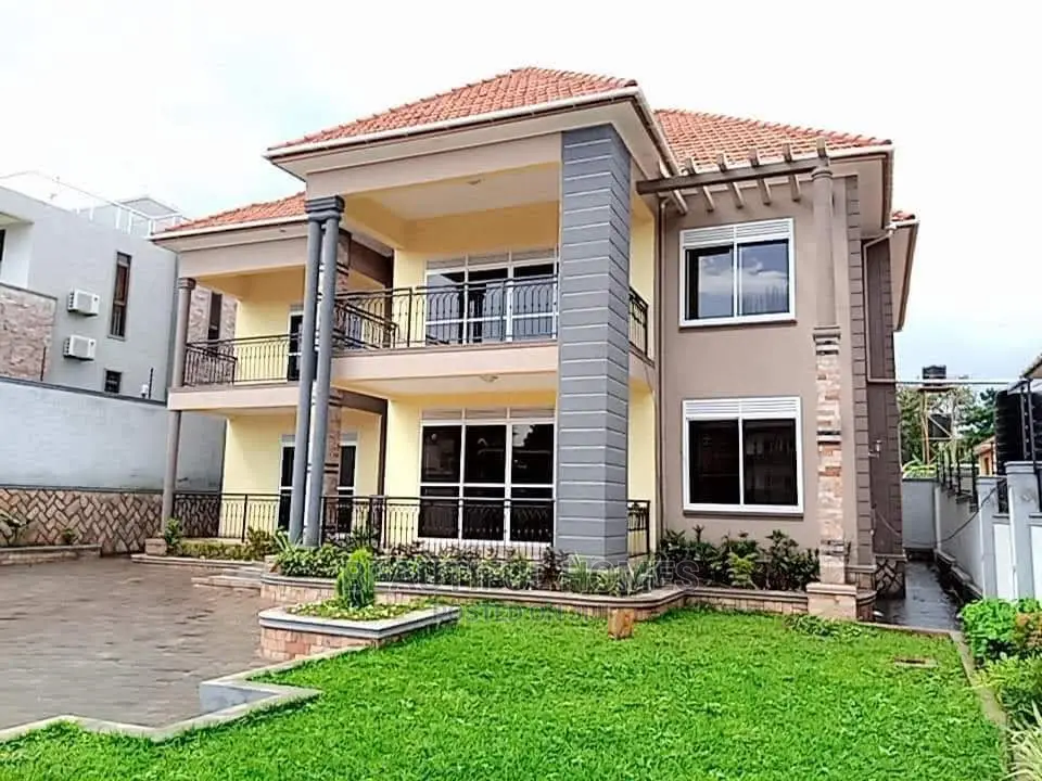 Furnished 5bdrm House in Kira for Sale in Kira