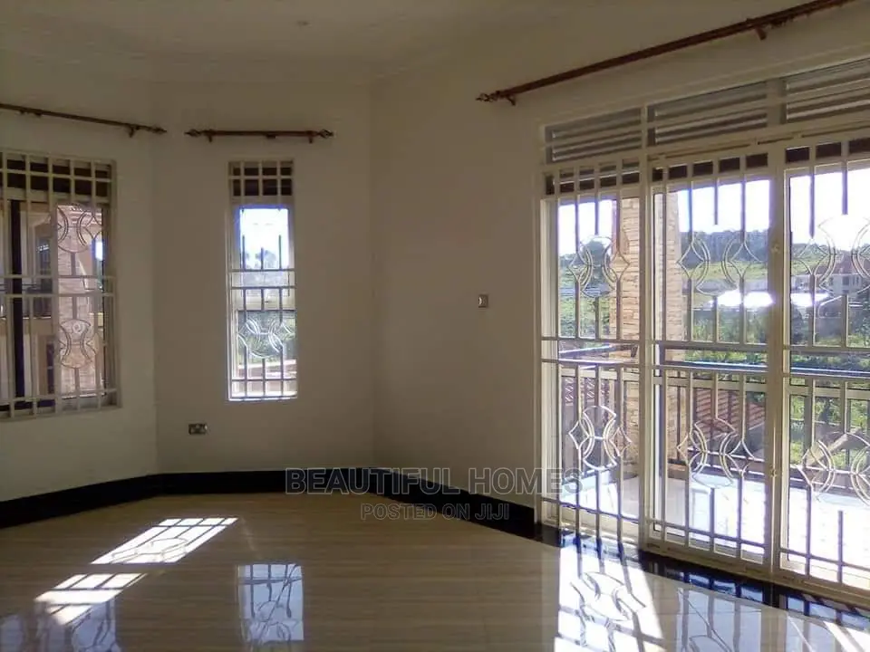 Furnished 5bdrm Mansion in Kyanja, Nakawa for Sale in Nakawa