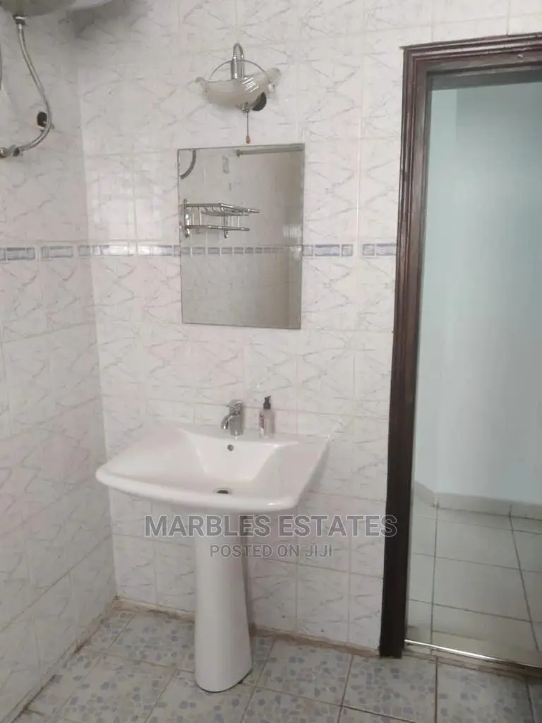 3bdrm Bungalow in Naguru, Central Division for Rent in Central Division