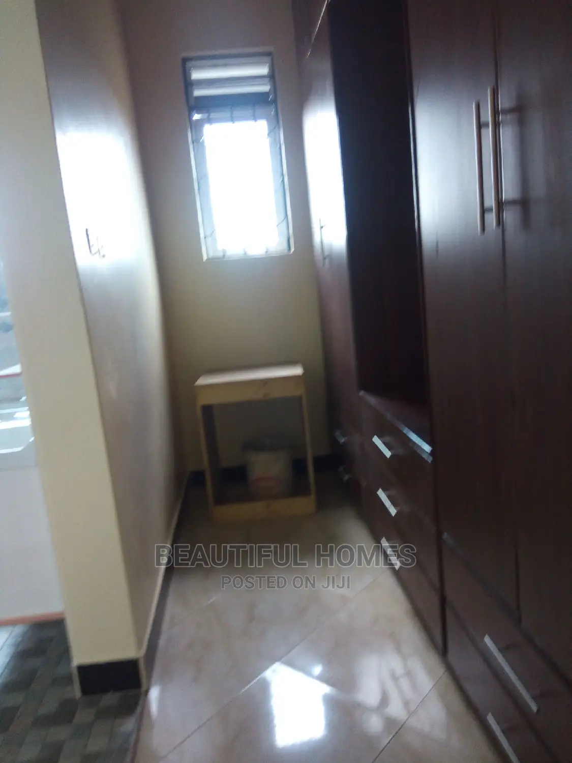 Furnished 4bdrm Villa in Kira Tarmack for Sale in Kira
