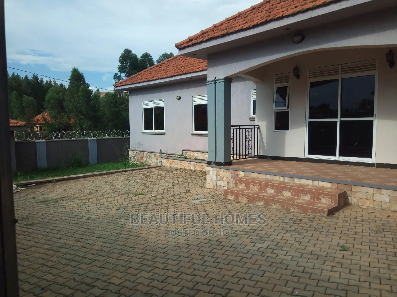 Furnished 4bdrm House in Kira for Sale in Kira