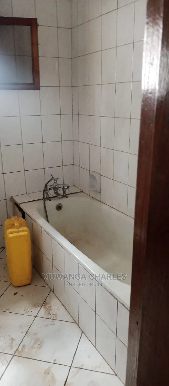 5bdrm Bungalow in Fs Properties Ltd, Central Division for Rent in Central Division