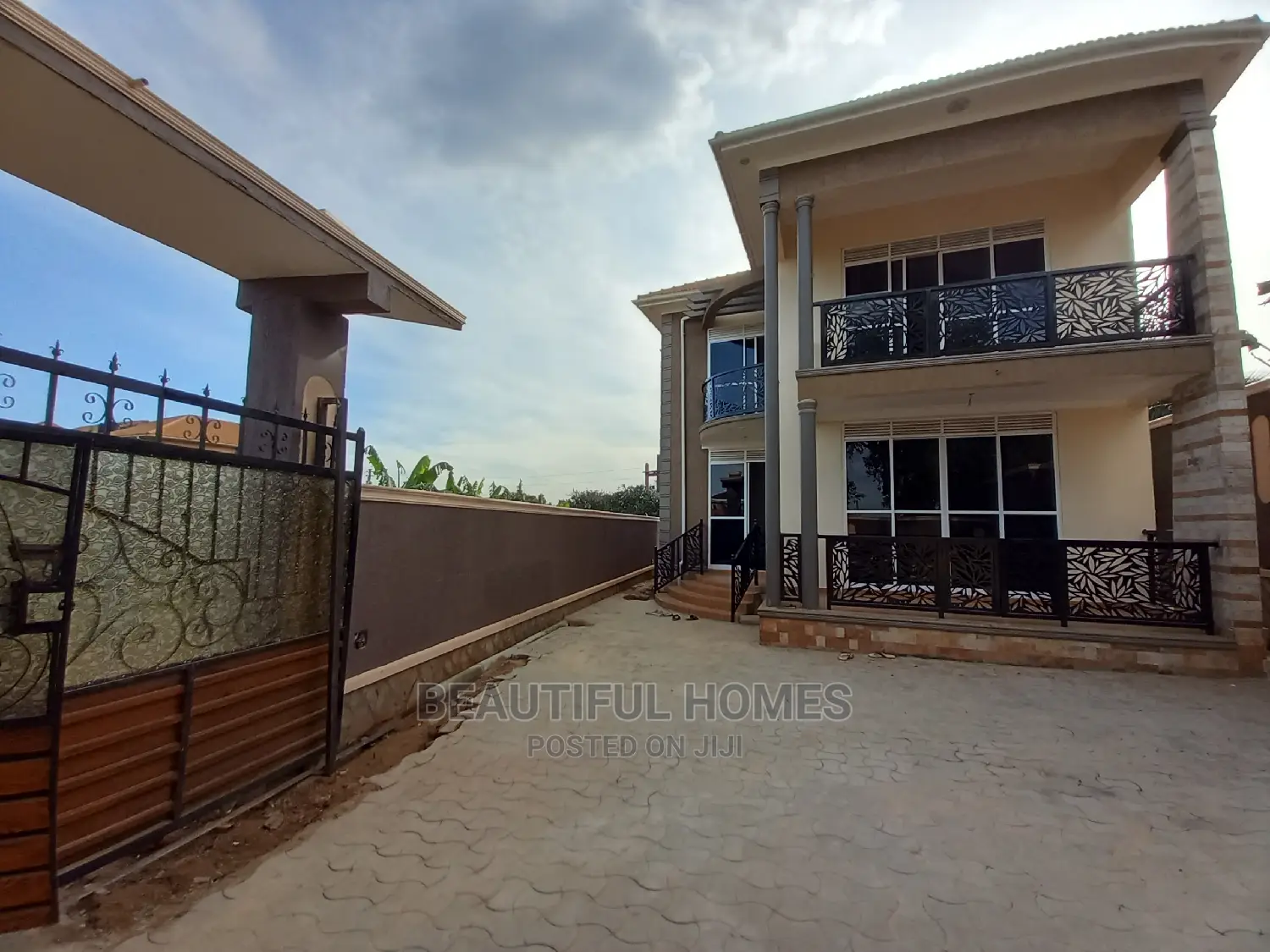 Furnished 4bdrm House in Kyanja, Central Division for Sale in Central Division