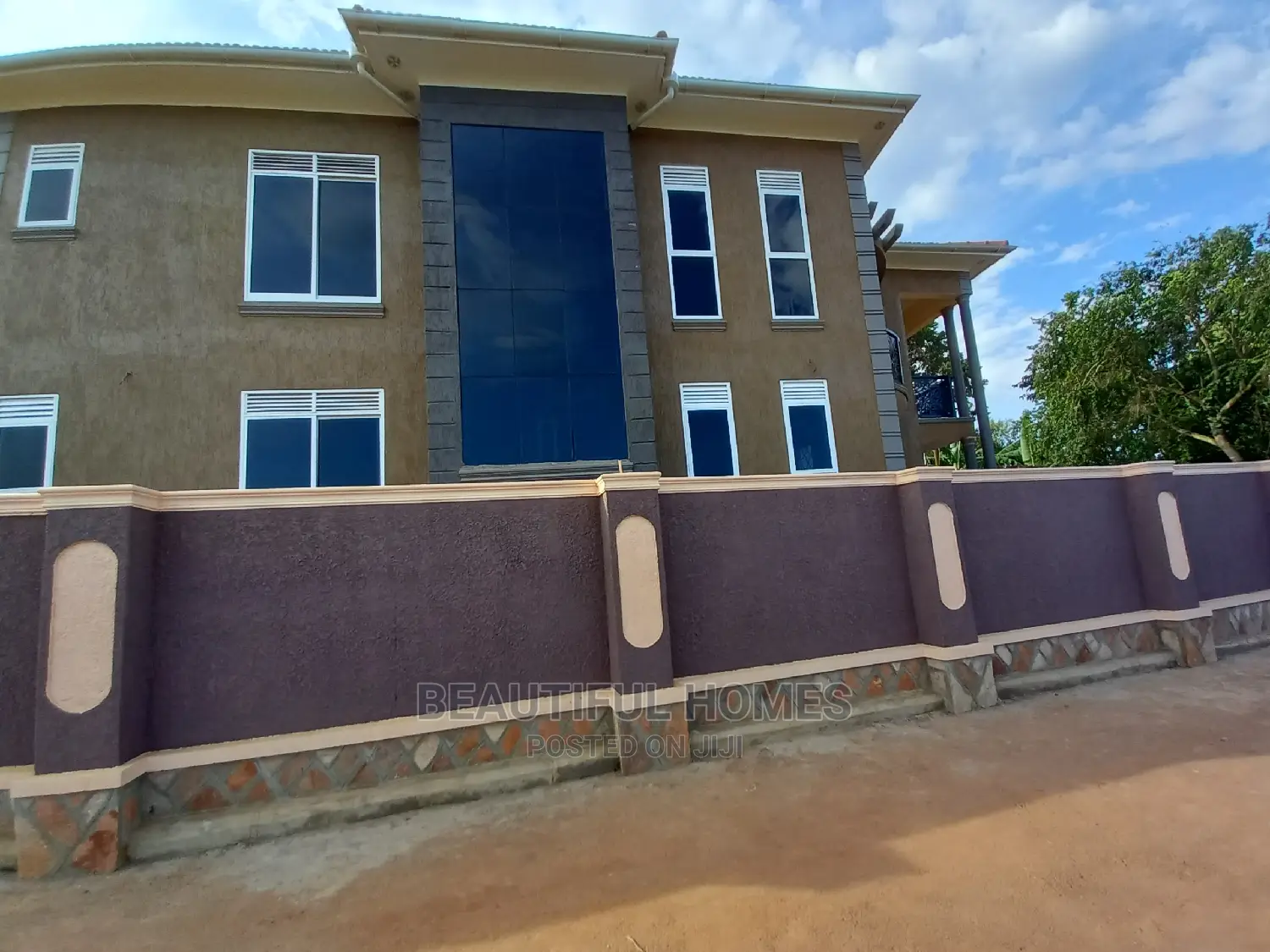 Furnished 5bdrm Mansion in Kisaasi, Central Division for Sale in Central Division