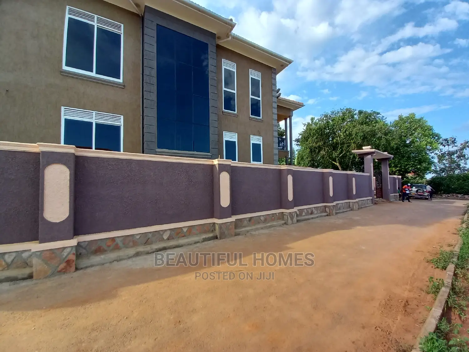 Furnished 5bdrm Mansion in Kisaasi, Central Division for Sale in Central Division