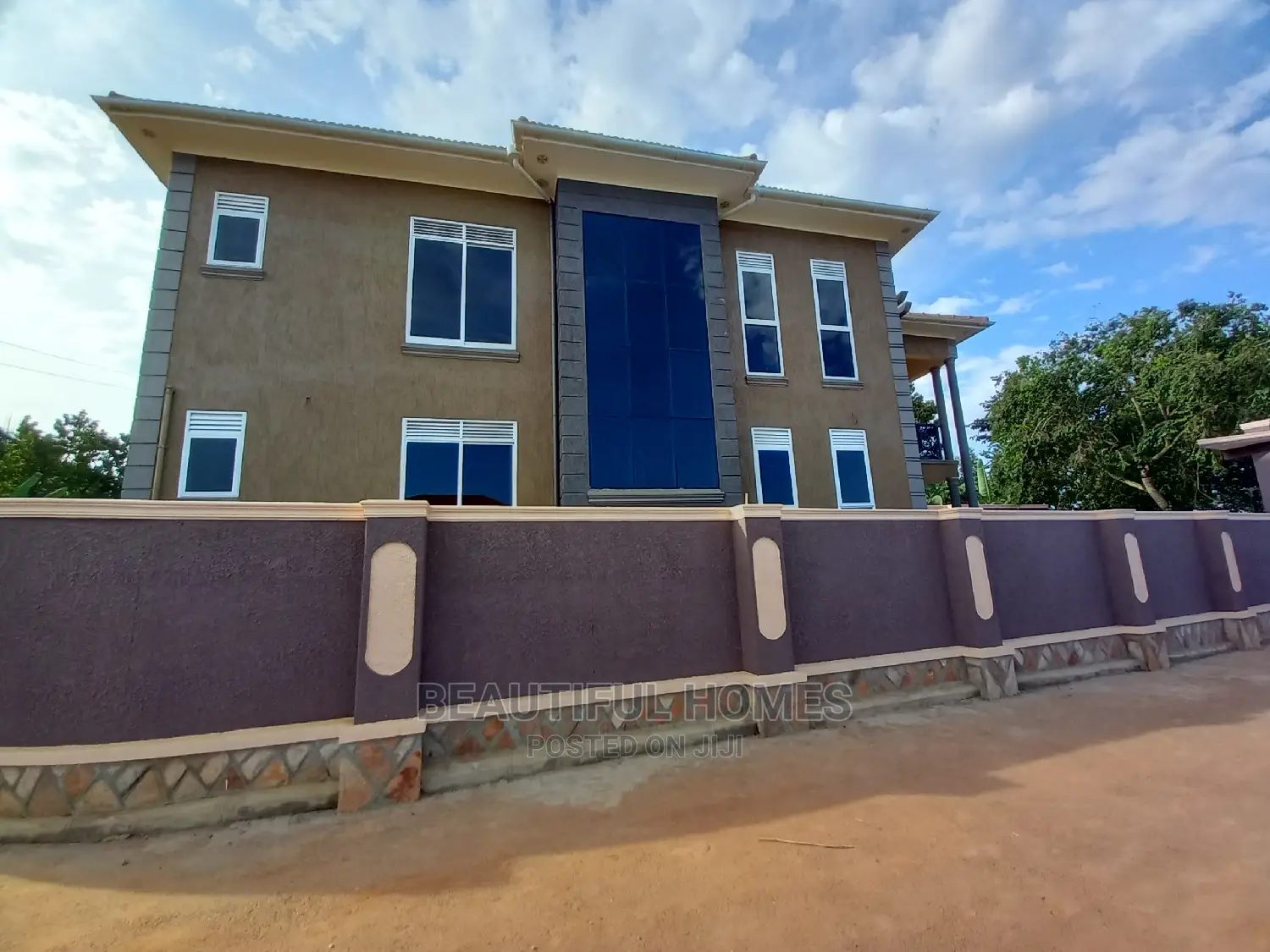 Furnished 5bdrm Mansion in Kisaasi, Central Division for Sale in Central Division