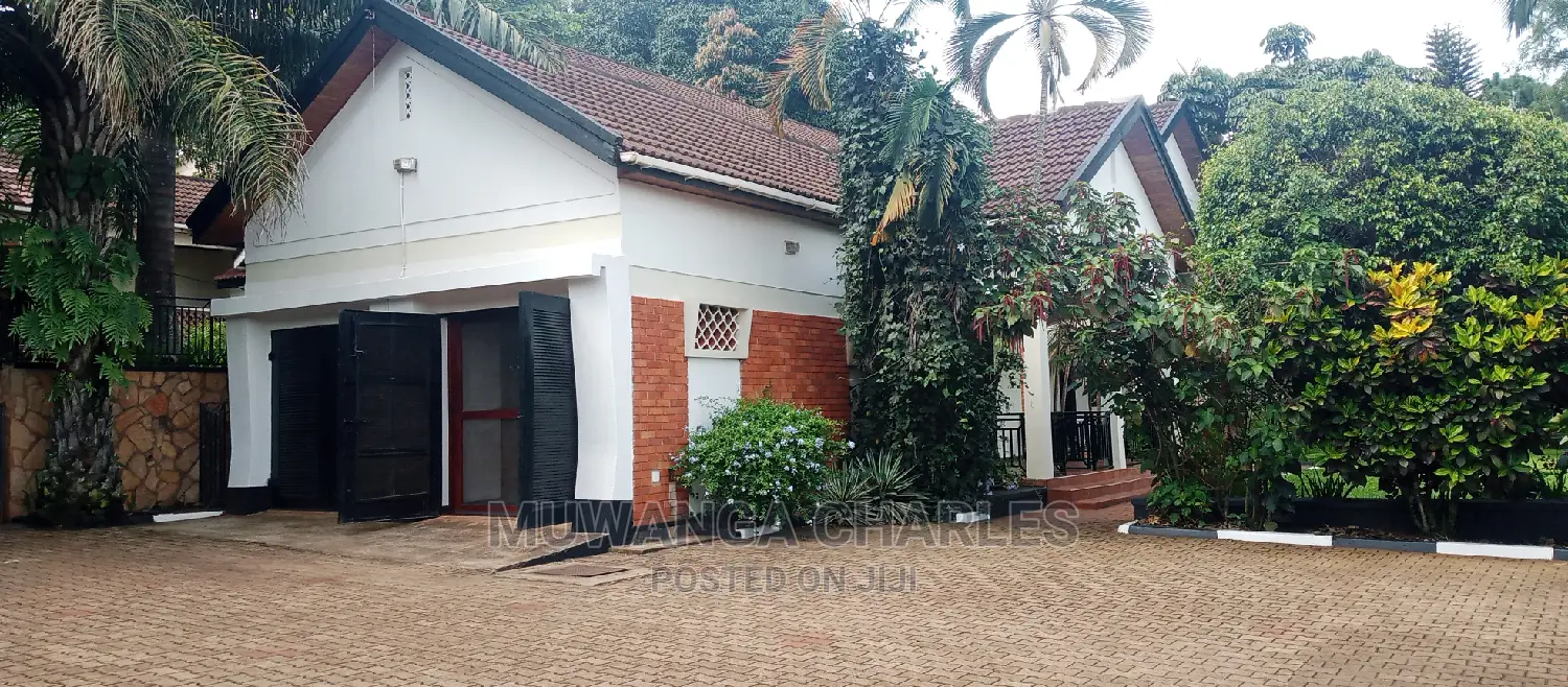 6bdrm Duplex in Fs Properties Ltd, Central Division for Rent in Central Division