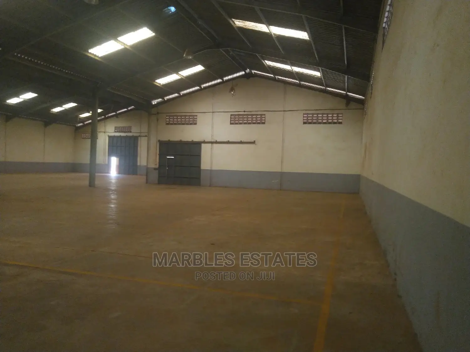 Warehouse for Rent in Ntinda With 1000sqms and 800. in Central Division