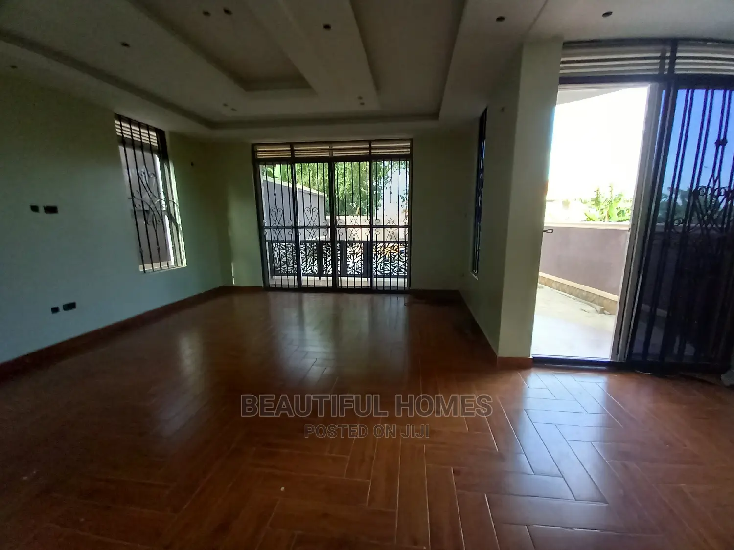 Furnished 4bdrm Mansion in Kisaasi, Nakawa for Sale in Nakawa
