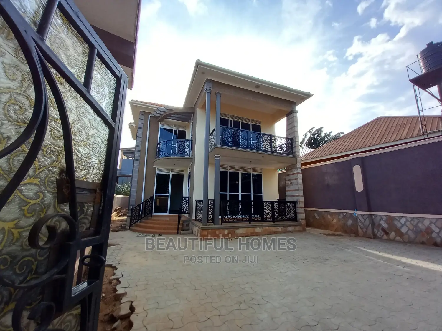 Furnished 4bdrm Mansion in Kisaasi, Nakawa for Sale in Nakawa