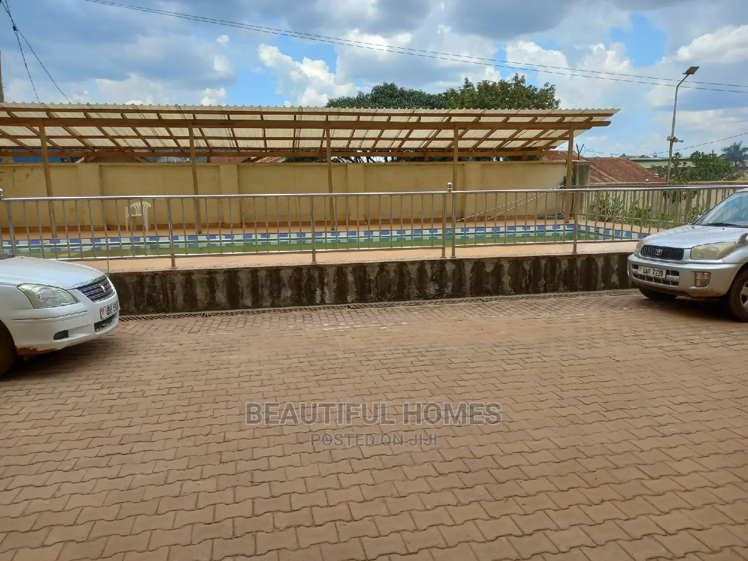 Furnished 2bdrm Condo in Bukoto, Central Division for Sale in Central Division