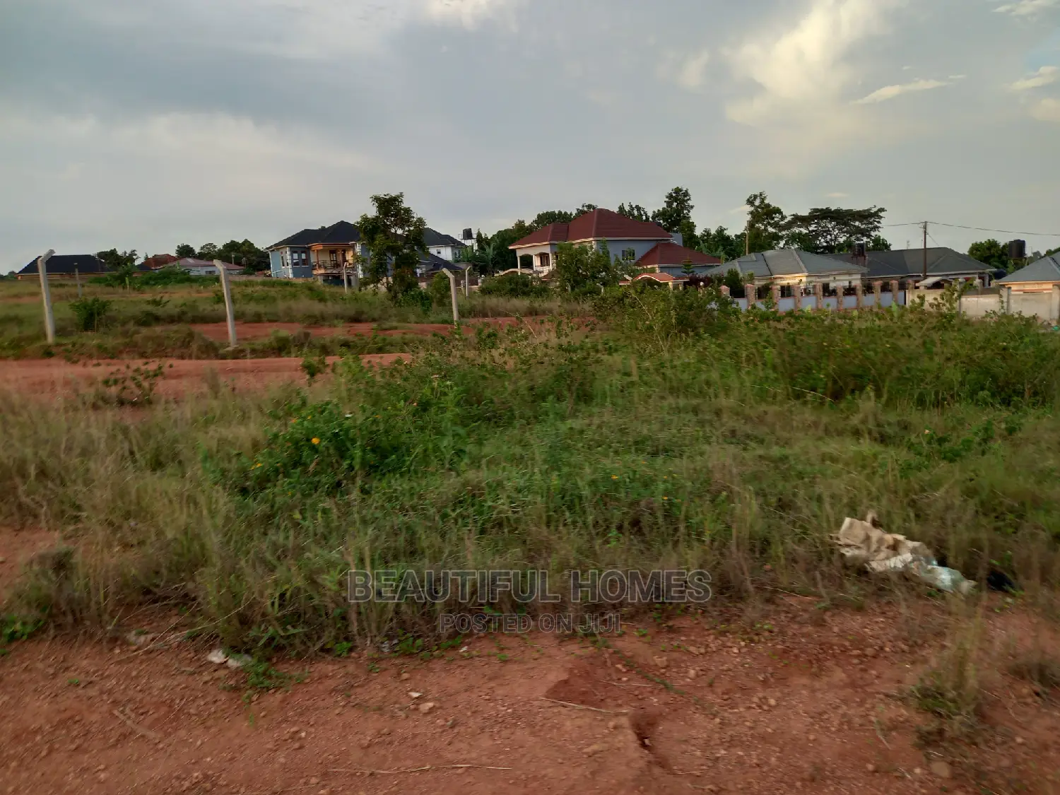 Kasangati Twenty Five Decimals in Tarmacked Neighborhood in Nangabo