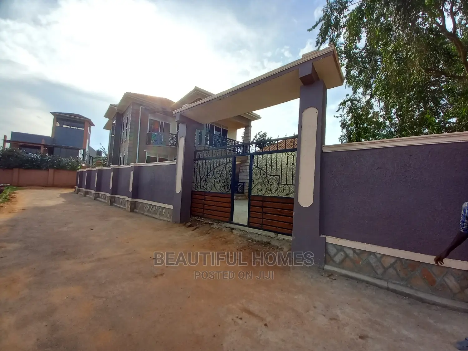 Furnished 4bdrm House in Kisaasi, Nakawa for Sale in Nakawa