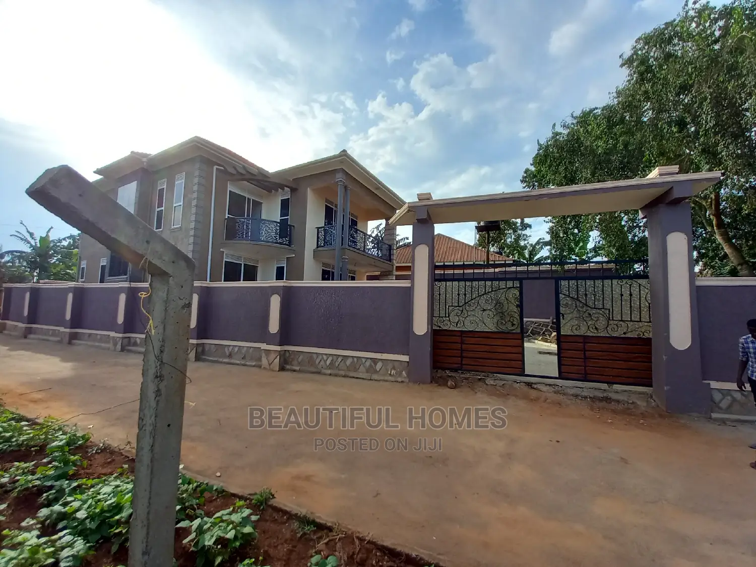 Furnished 4bdrm House in Kisaasi, Nakawa for Sale in Nakawa