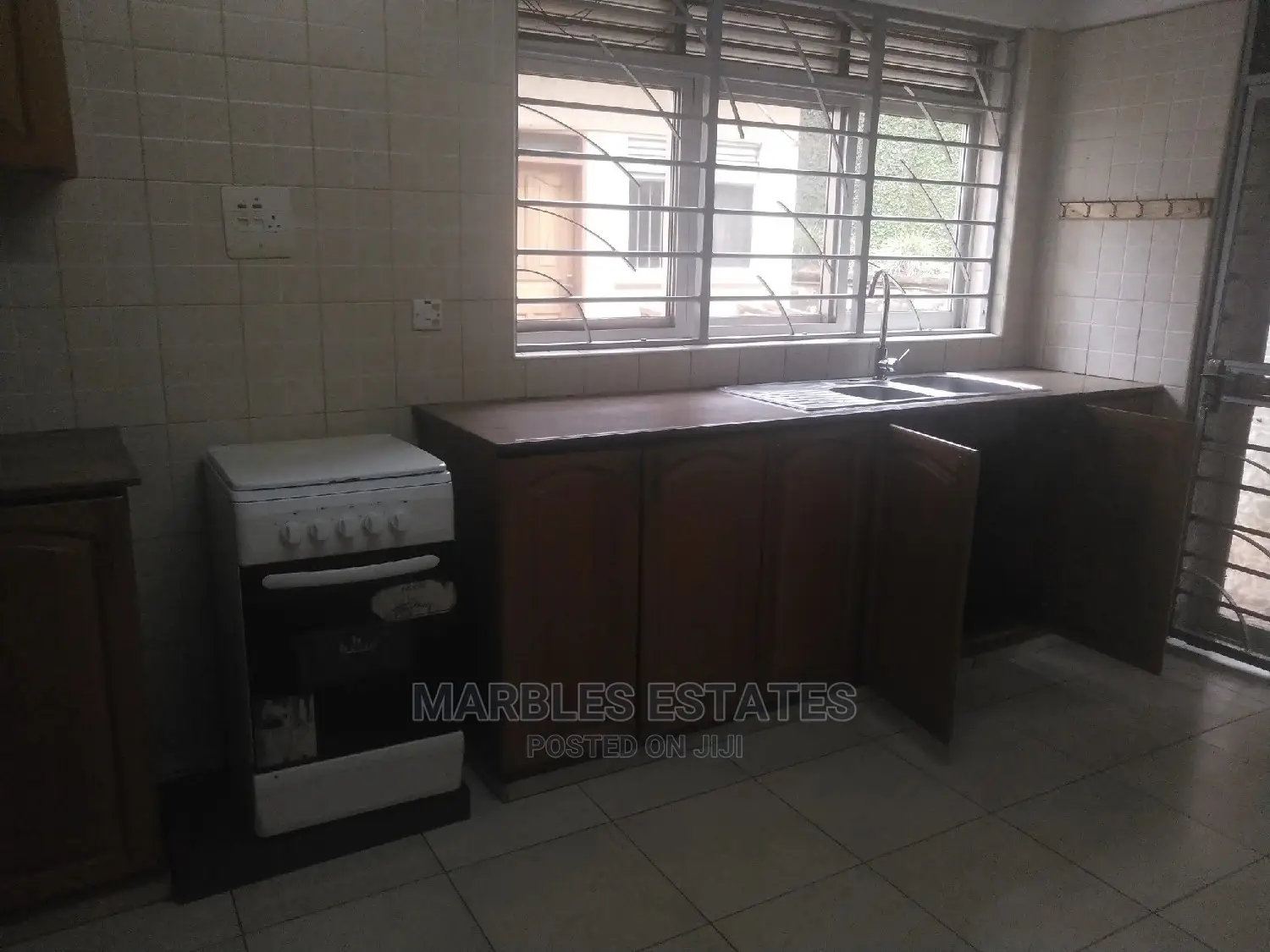 Furnished 3bdrm Townhouse/Terrace in Naguru, Central Division for Rent in Central Division