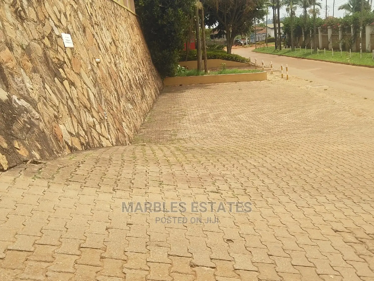 Office Space for Rent in Kololo at $5000 in Central Division