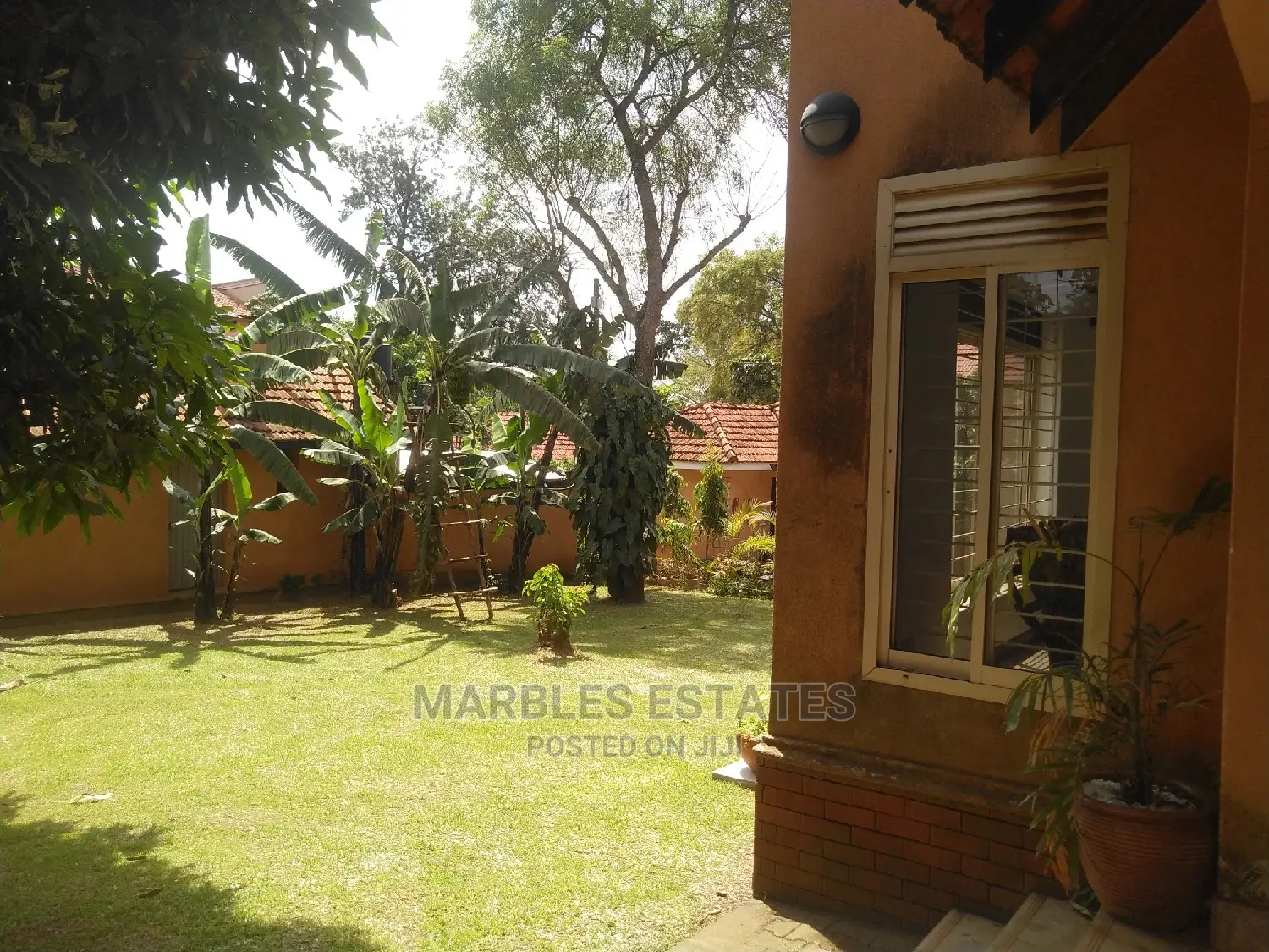 4bdrm Duplex in Bugolobi, Central Division for Rent in Central Division